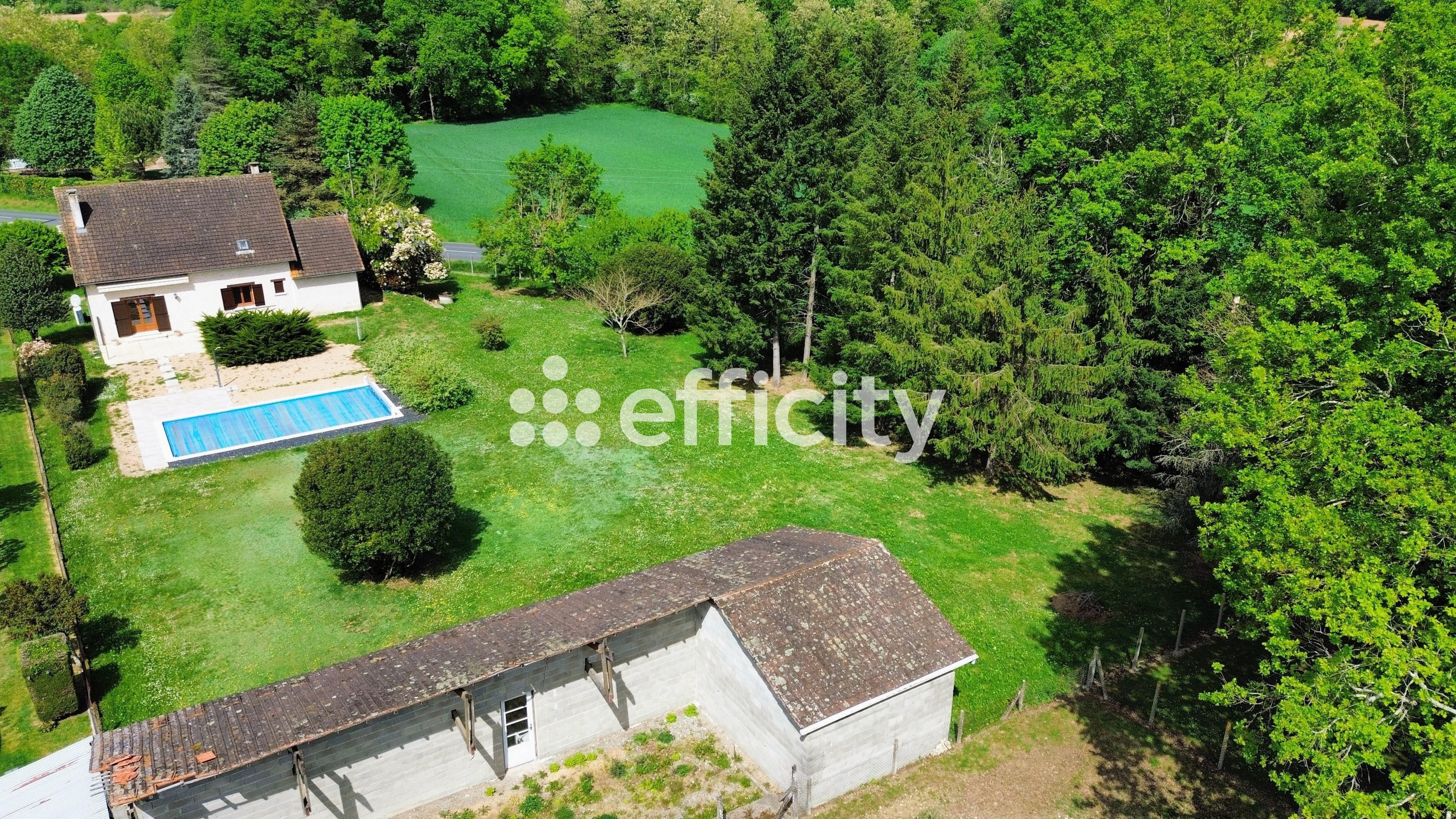 Achat immobilier Maison 5 pièces  165m2 à Champagnac-de-Belair (24530) - Photo n°1