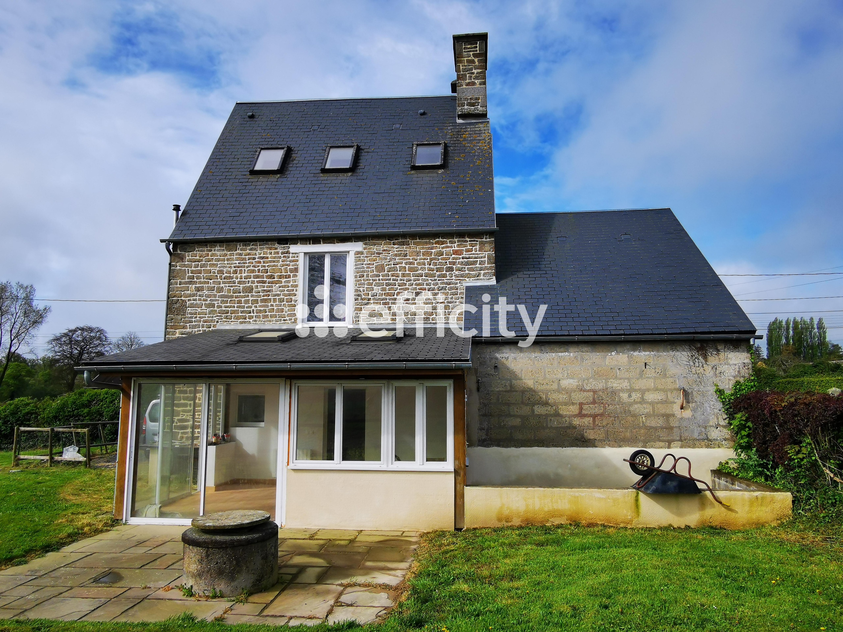 maison 5 pièces - 84m2 à La Bloutière (50800)
