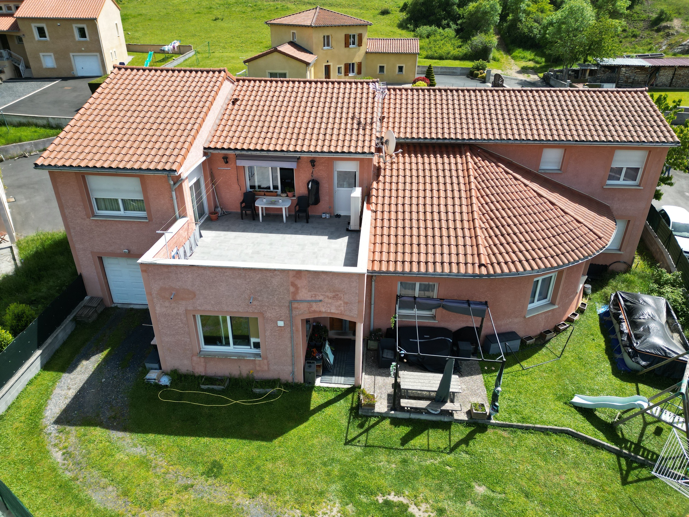 maison 8 pièces - 309m2 à Saint-Germain-Laprade (43700)