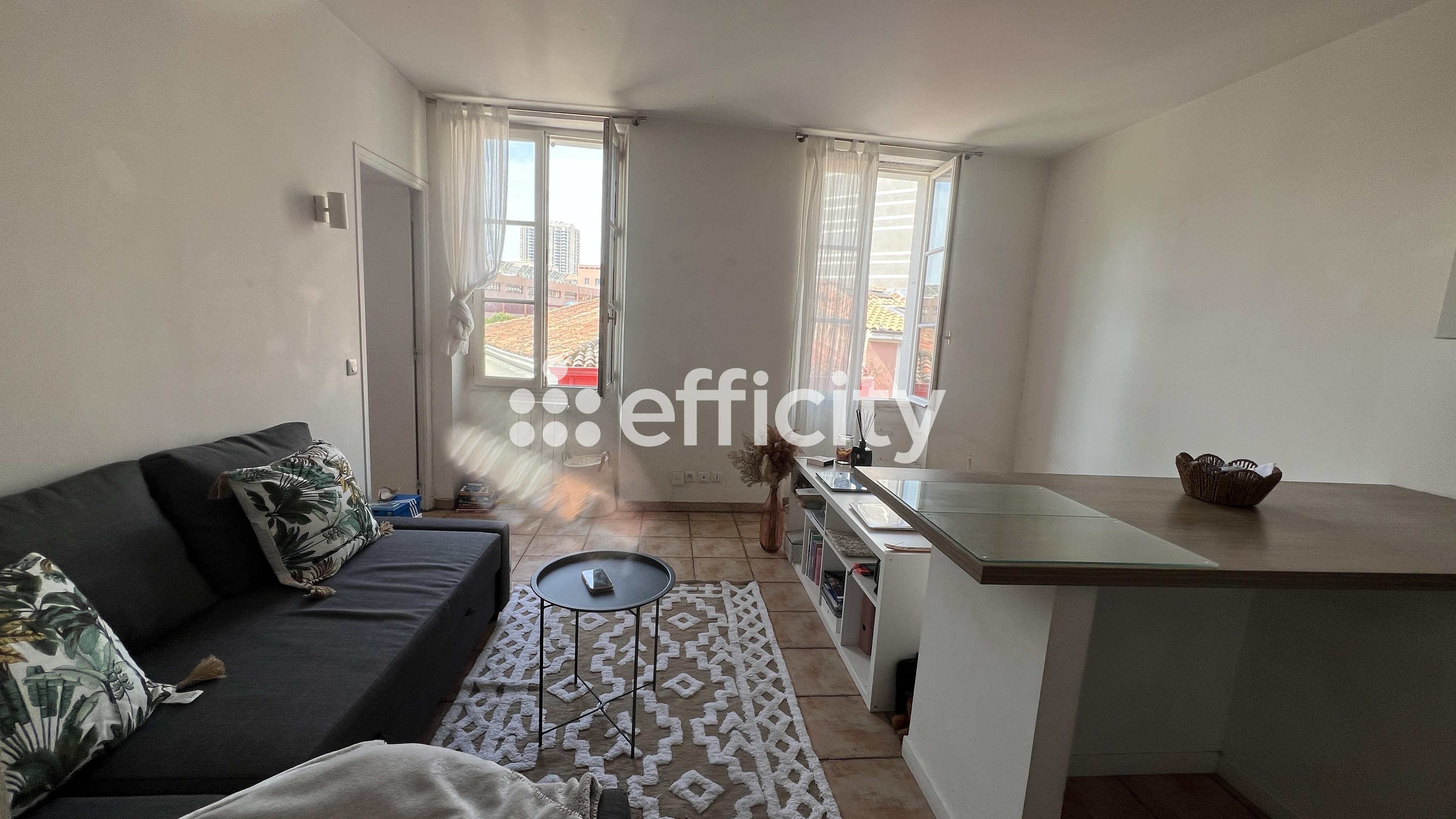Achat immobilier Appartement 2 pièces  35m2 à Marseille (13008) - Photo n°1