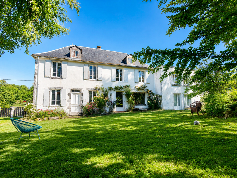 maison 10 pièces - 260,0m2 à Orcines (63870)