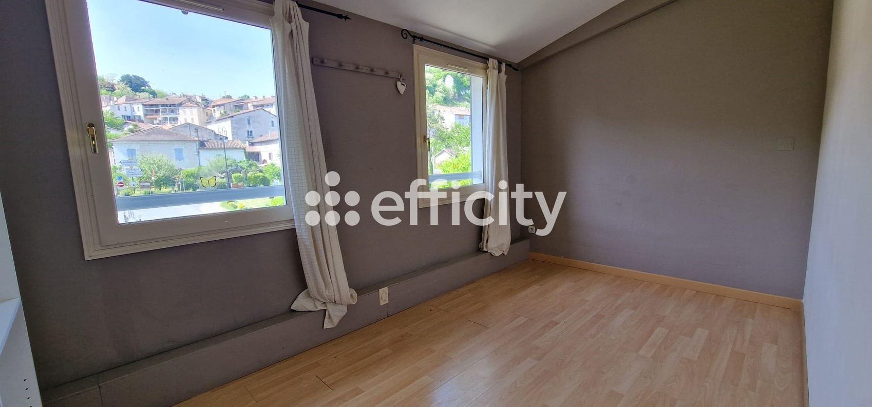 Achat immobilier Maison 7 pièces  180m2 à Aubeterre-sur-Dronne (16390) - Photo n°12