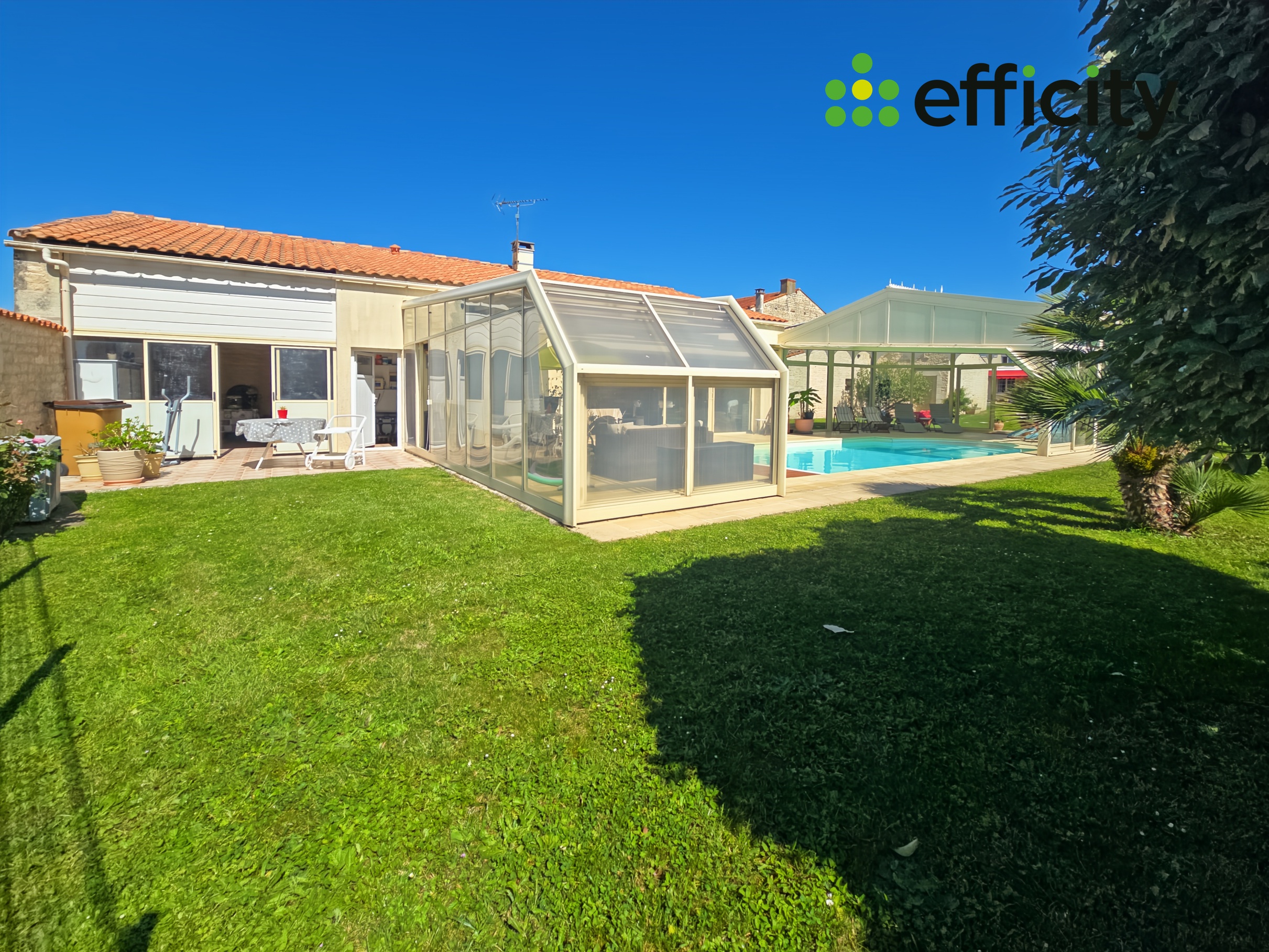Achat immobilier Maison 10 pièces  473m2 à Marsais (17700) - Photo n°17