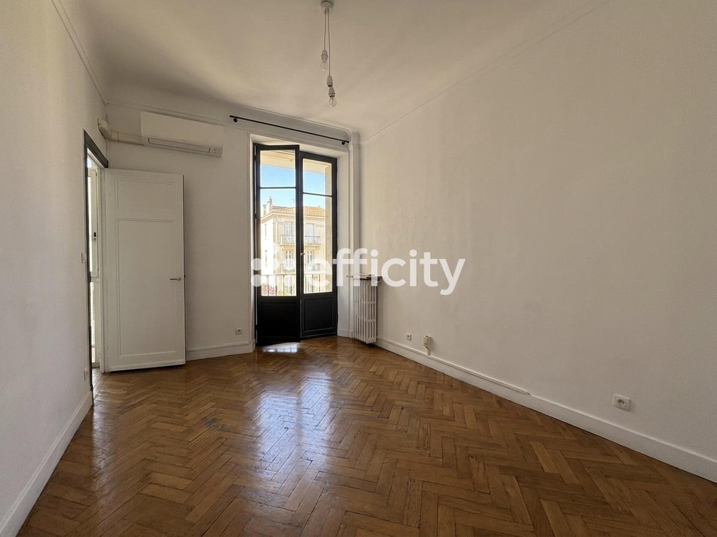 Achat immobilier Appartement 4 pièces  100m2 à Marseille (13008) - Photo n°4