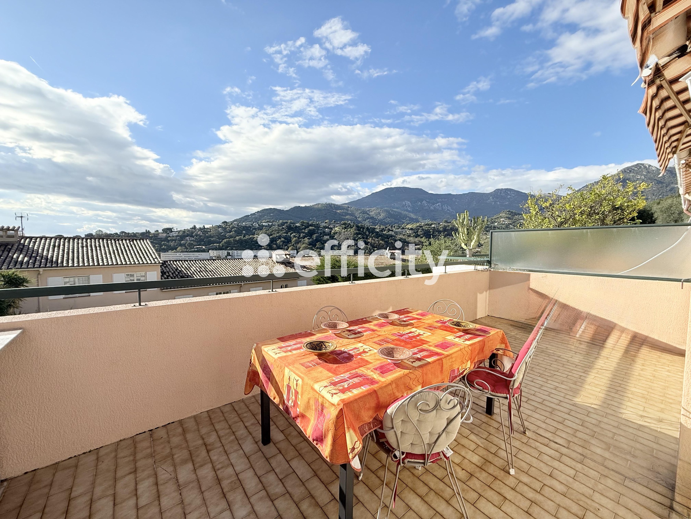 appartement 3 pièces - 75m2 à Menton (06500)