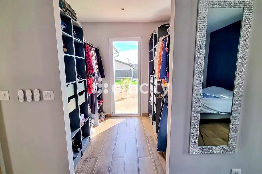 Achat immobilier Maison 8 pièces  185m2 à Laizé (71870) - Photo n°13