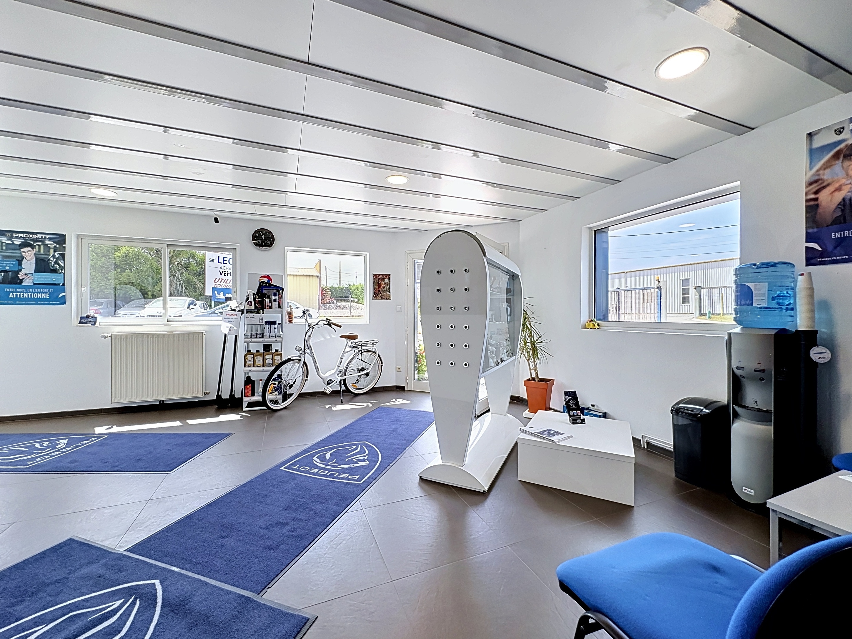 Local commercial 460 m² · à Lusigny · 460 m² · 82 000 €