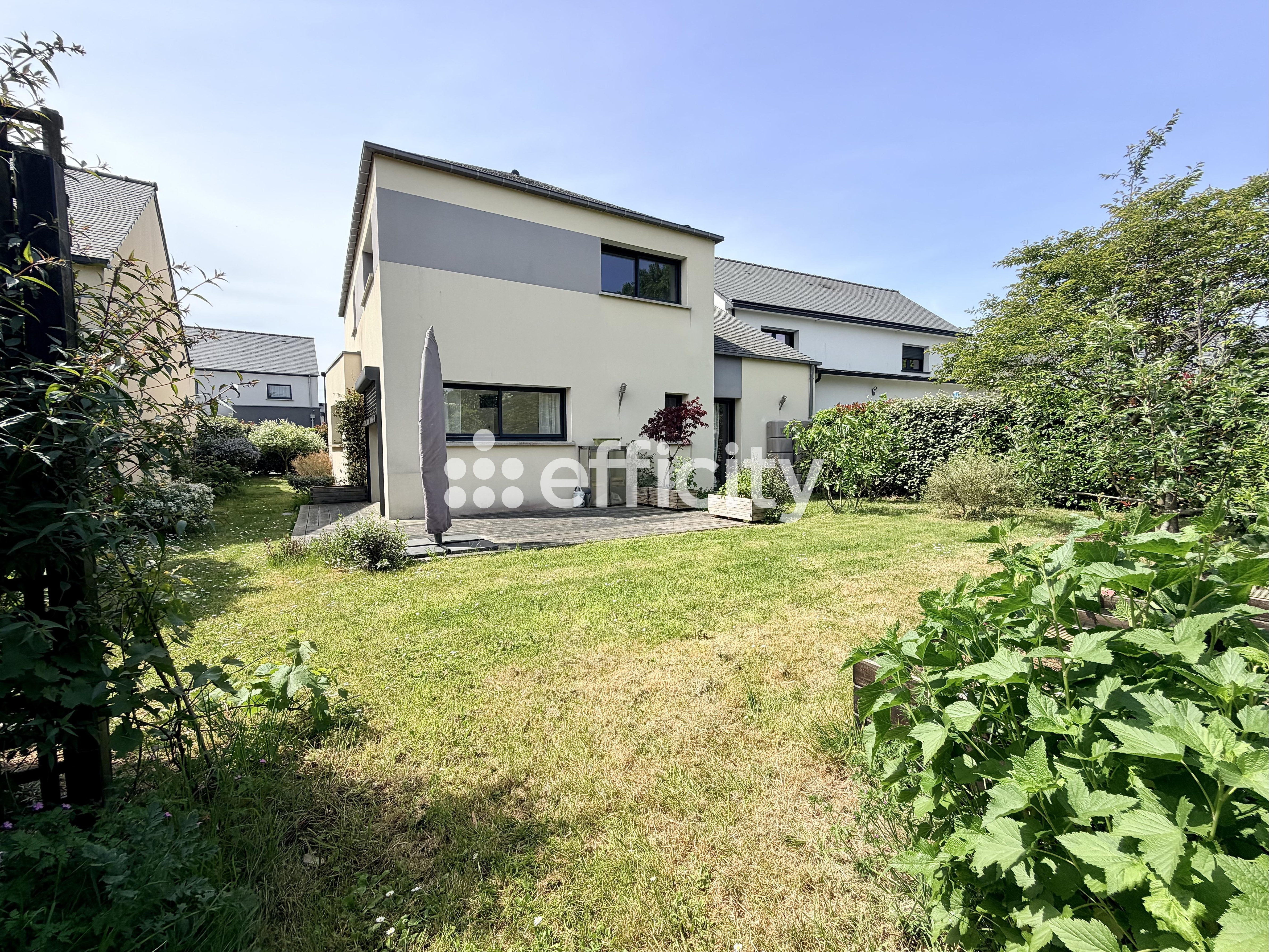 Achat immobilier Maison 6 pièces  115m2 à Châteaugiron (35410) - Photo n°1