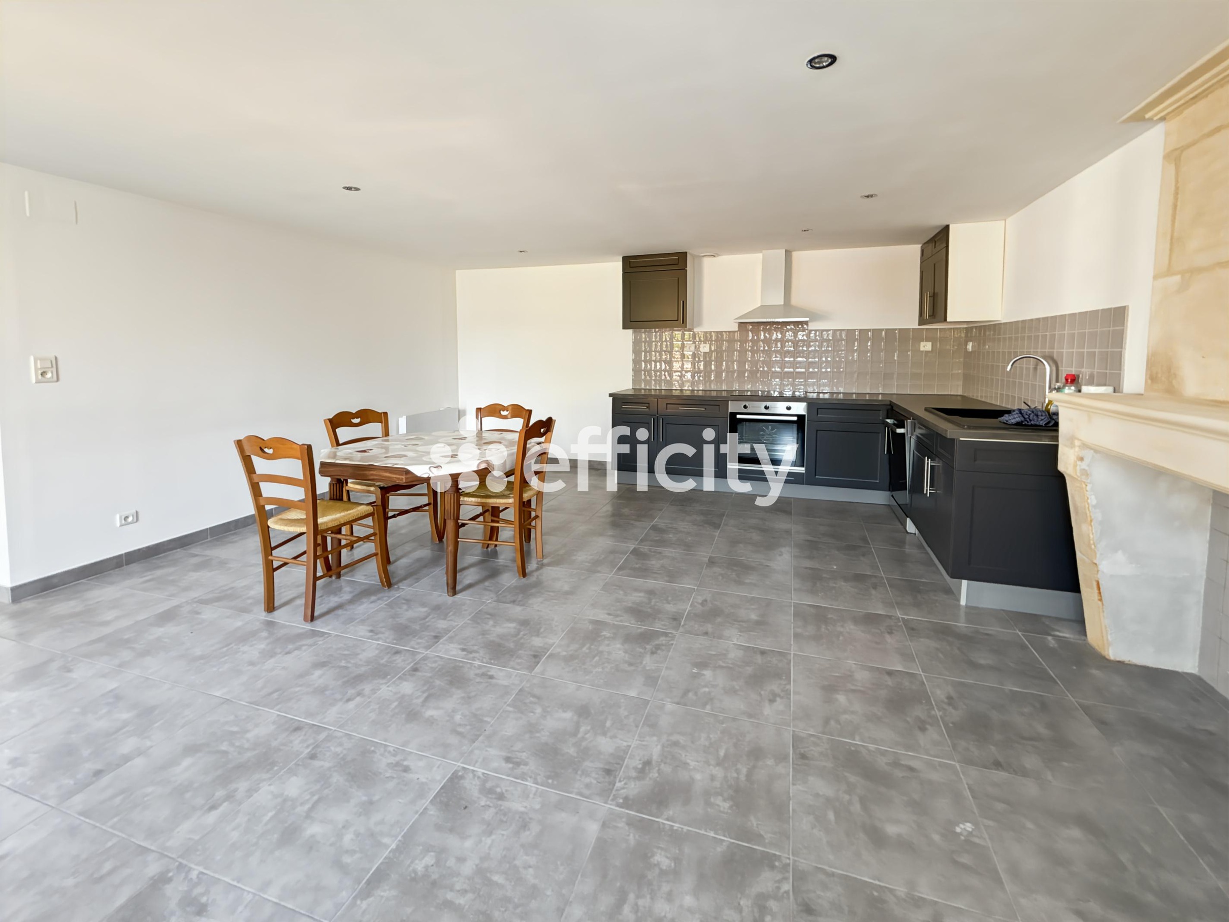 Achat immobilier Maison 5 pièces  136m2 à Le Seure (17770) - Photo n°5