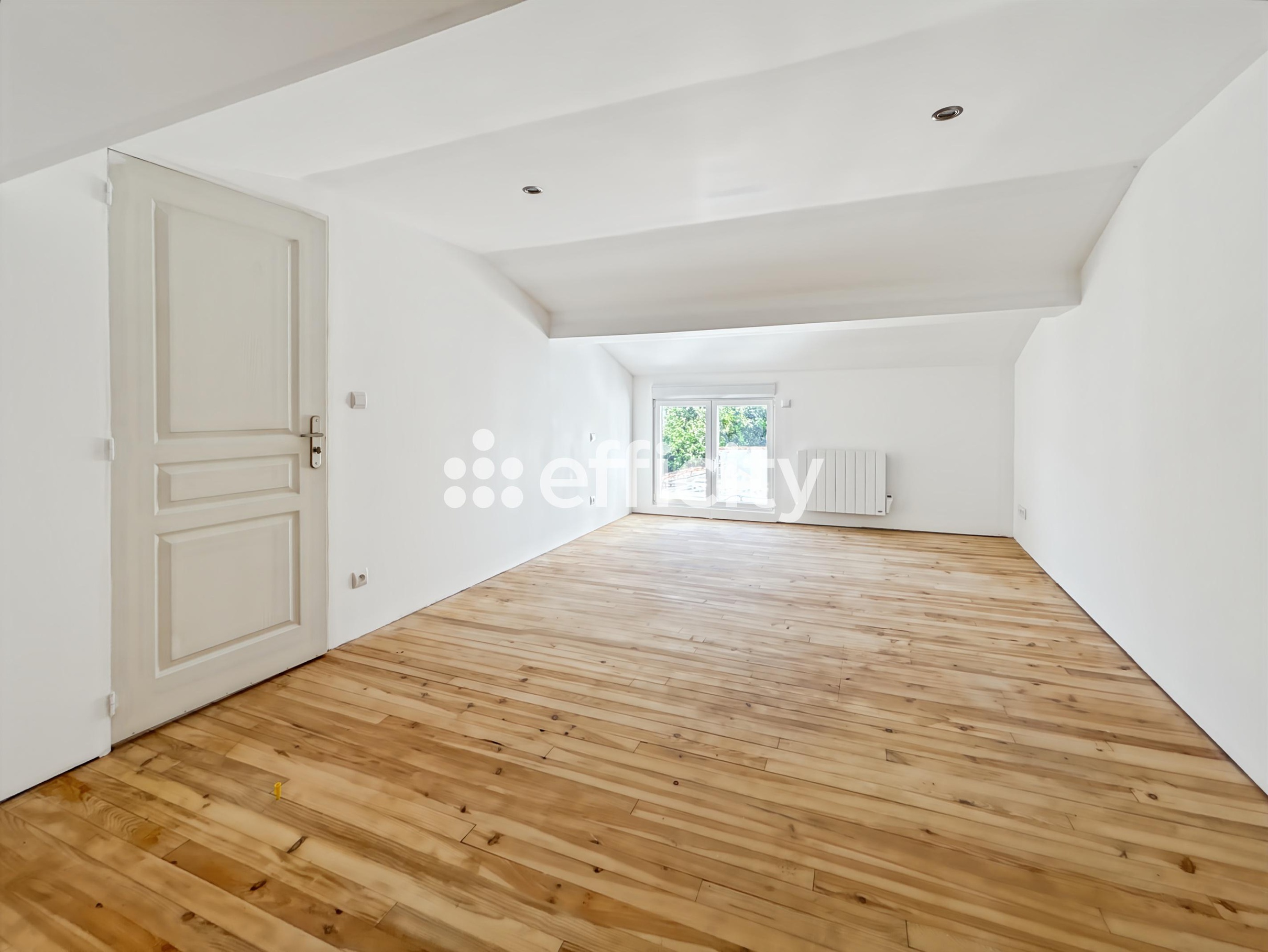 Achat immobilier Maison 5 pièces  136m2 à Le Seure (17770) - Photo n°12