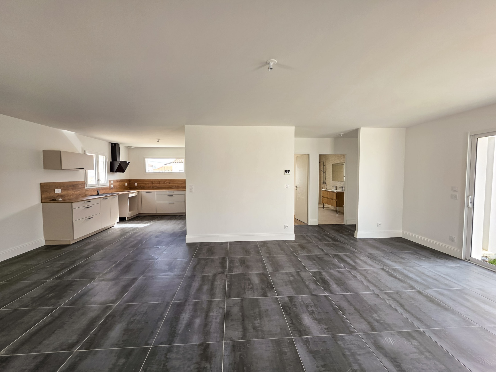 Achat immobilier Maison 4 pièces  104m2 à Breuillet (17920) - Photo n°5