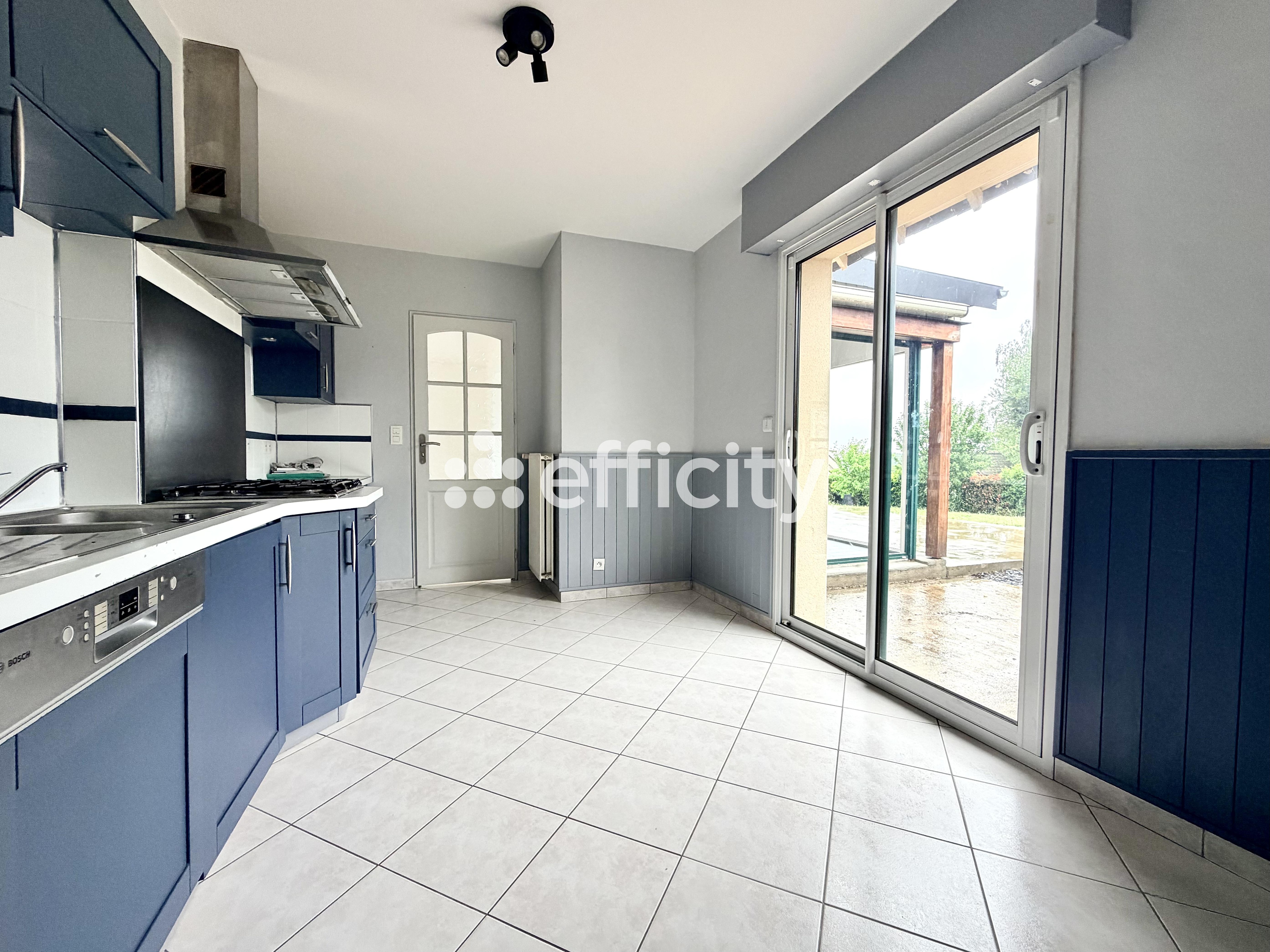 Achat immobilier Maison 7 pièces  140m2 à Châteaugiron (35410) - Photo n°8