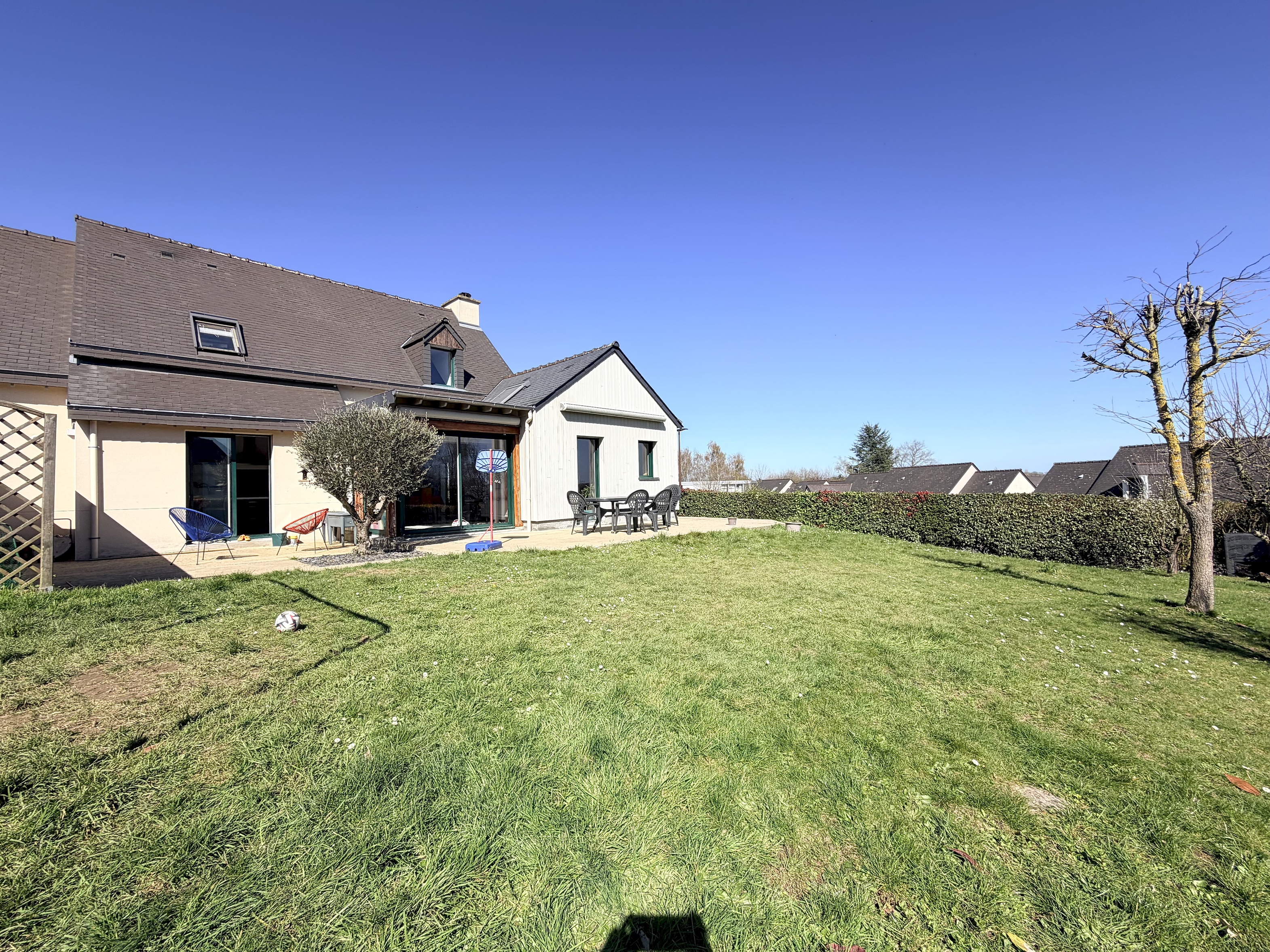 maison 7 pièces - 140m2 à Châteaugiron (35410)