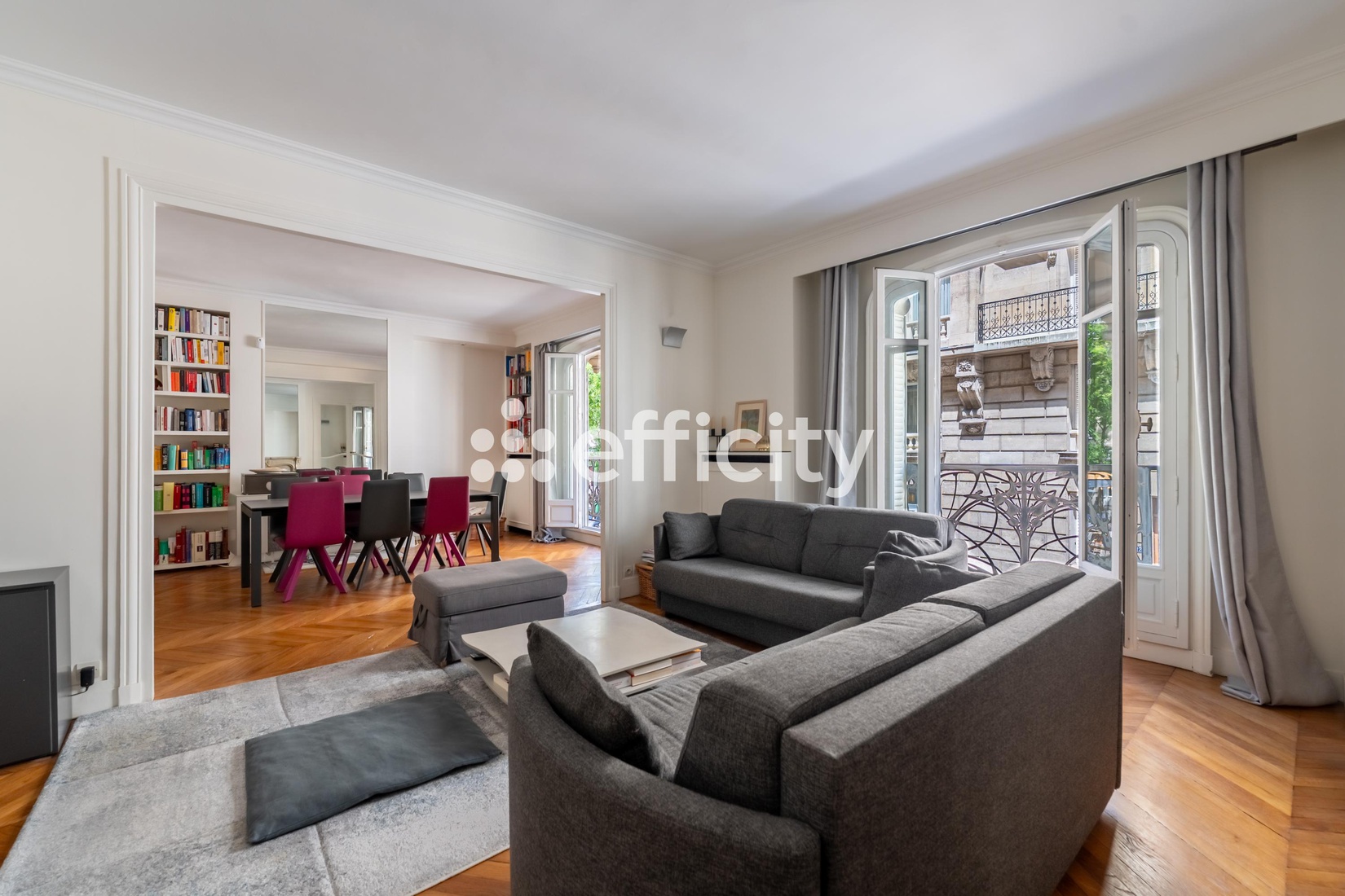 appartement 6 pièces - 150,17m2 à Paris (75016)