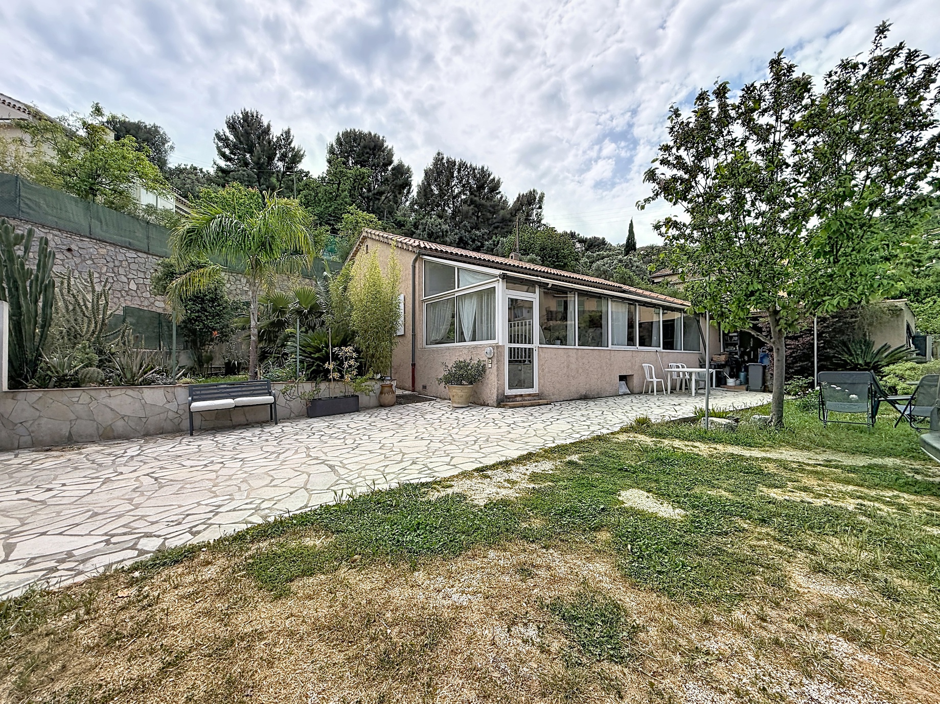maison 3 pièces - 104m2 à Hyères (83400)