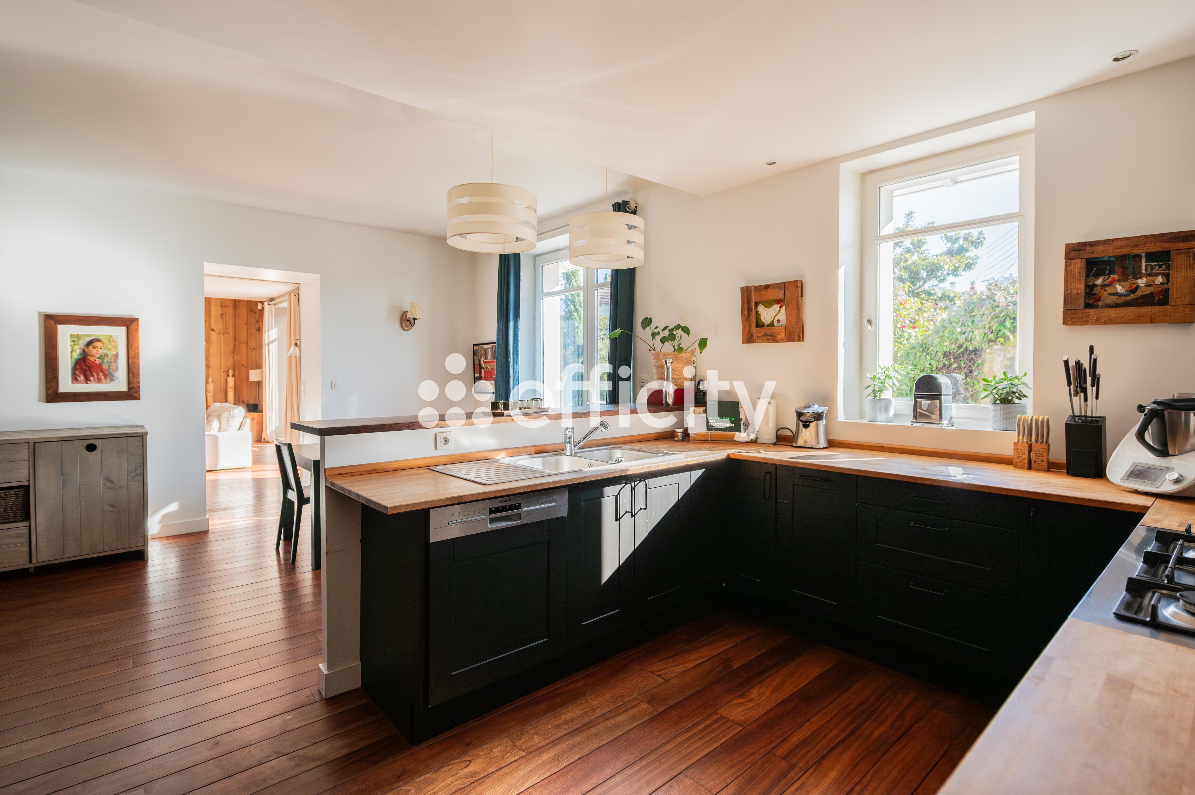 Achat immobilier Maison 9 pièces  196m2 à Nantes (44100) - Photo n°4
