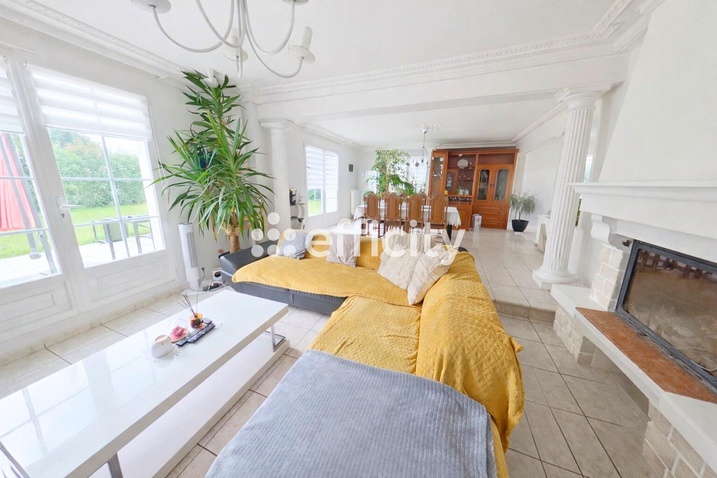maison 9 pièces - 230m2 à Acigné (35690)