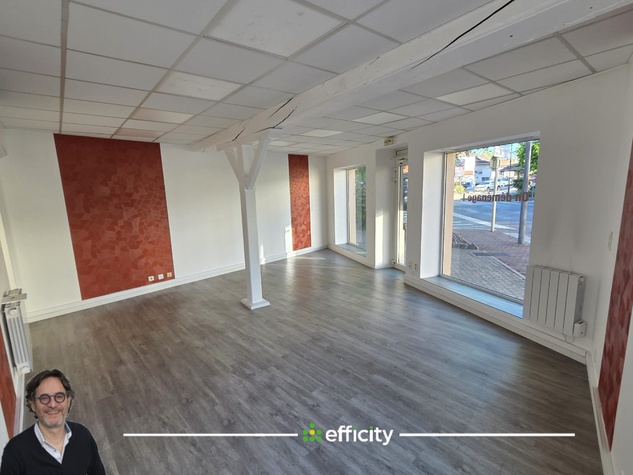 local commercial 2 pièces - 44m2 à Villette-d'Anthon (38280)