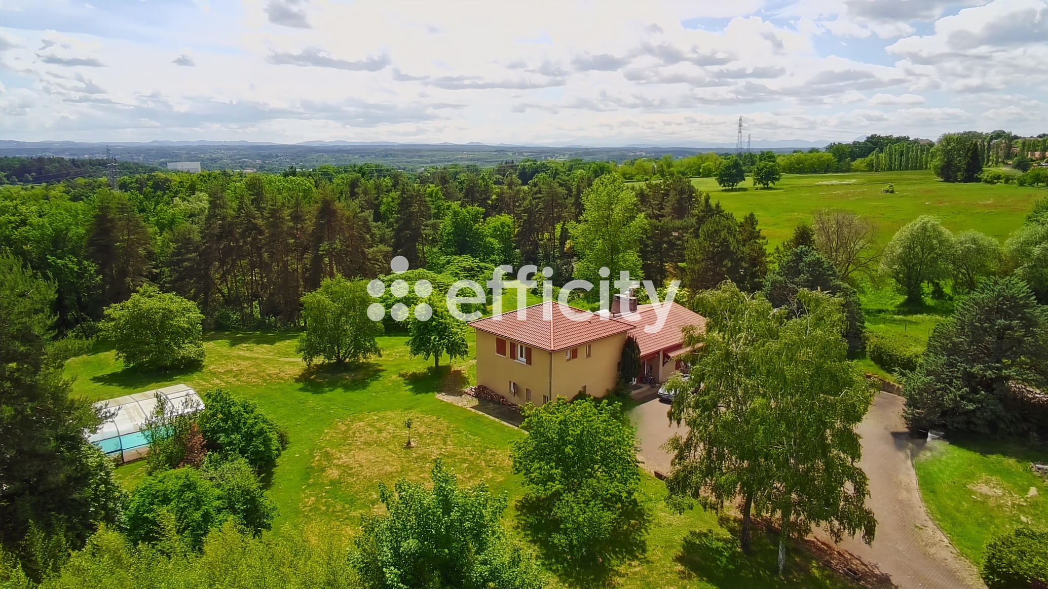 maison 10 pièces - 280m2 à Thiers (63300)