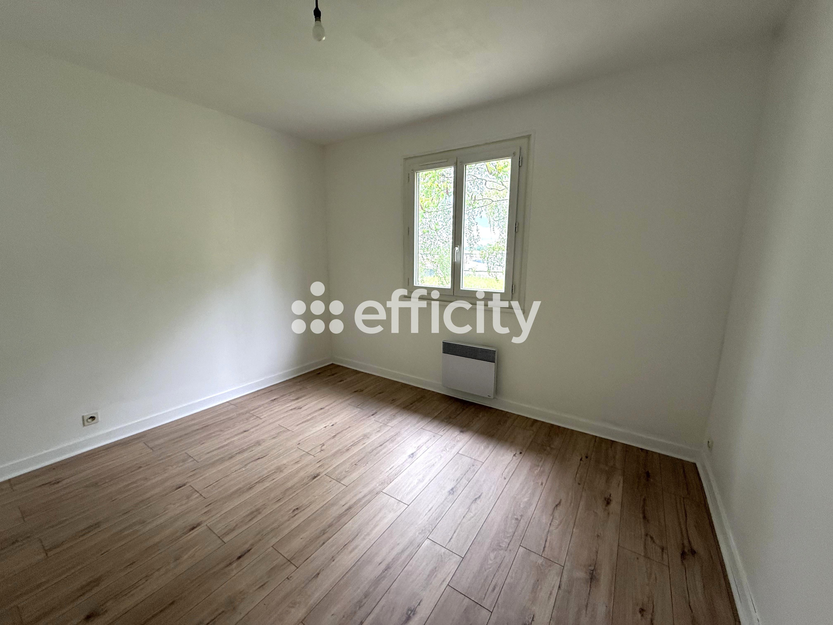 Achat immobilier Maison 5 pièces  106m2 à La Faye (16700) - Photo n°8