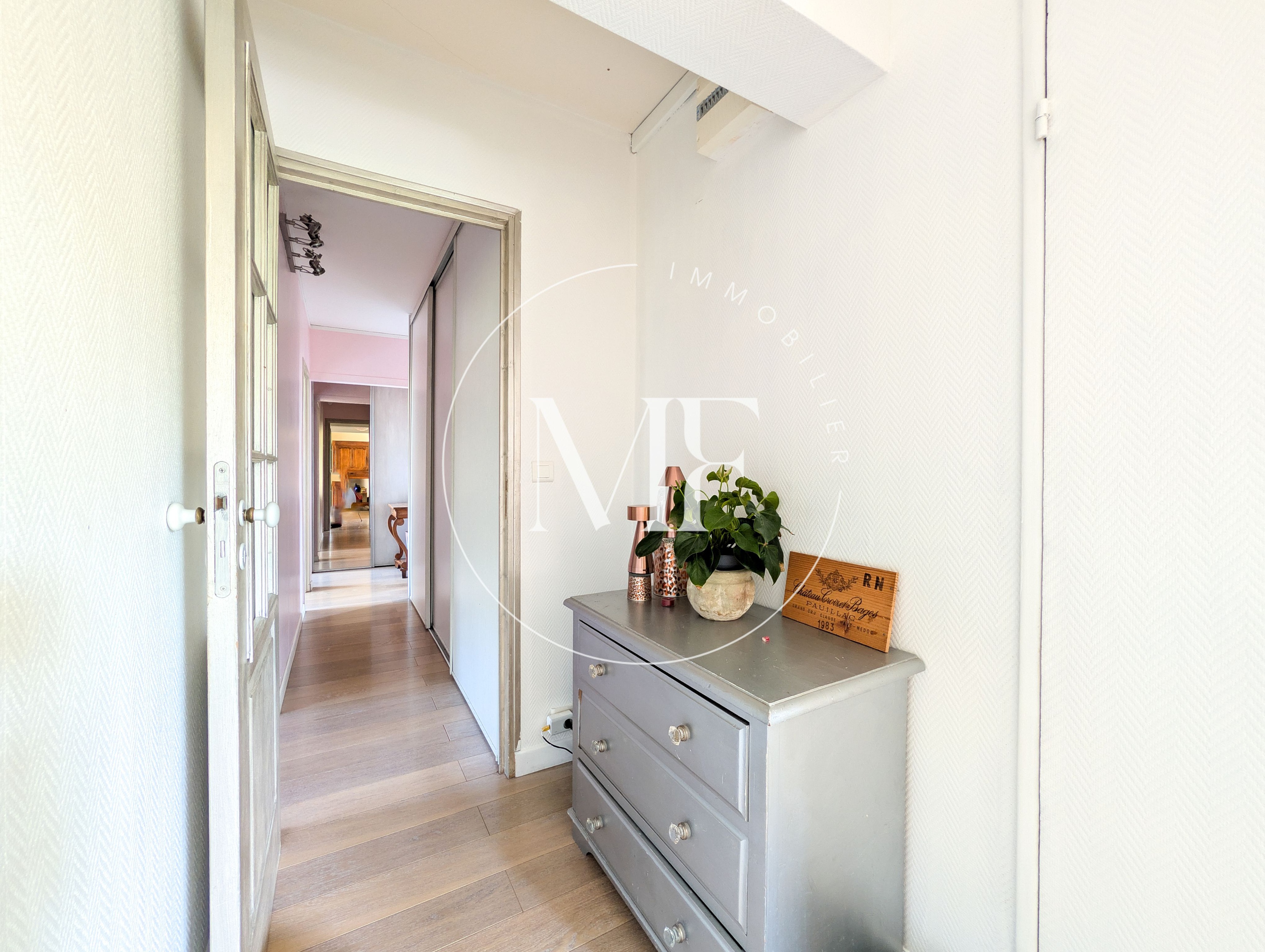 Achat immobilier Appartement 5 pièces  84m2 à Rueil-Malmaison (92500) - Photo n°9