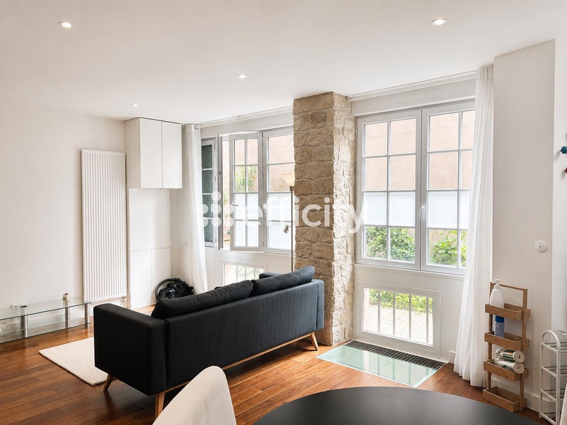 appartement 2 pièces - 60,0m2 à Paris (75011)