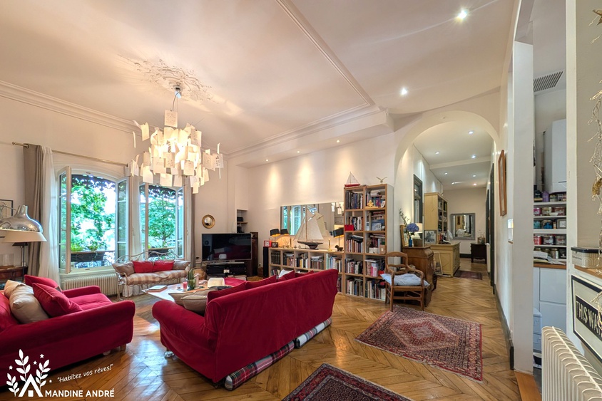 appartement 6 pièces - 197,0m2 à Lyon (69009)
