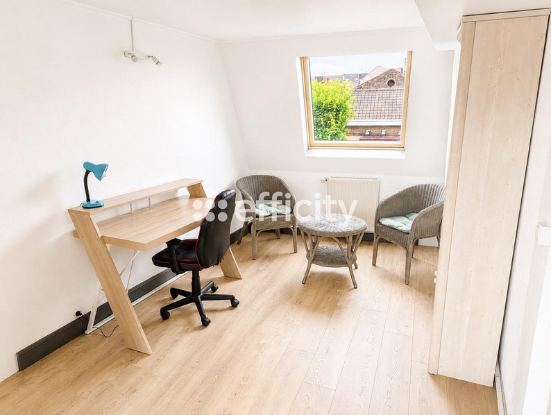 immeuble 5 pièces - 115m2 à Lille (59800)