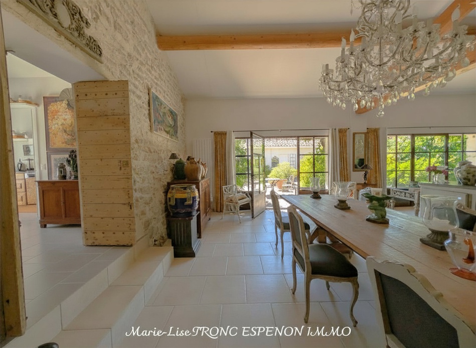 Achat immobilier Maison 7 pièces  185m2 à Velleron (84740) - Photo n°8