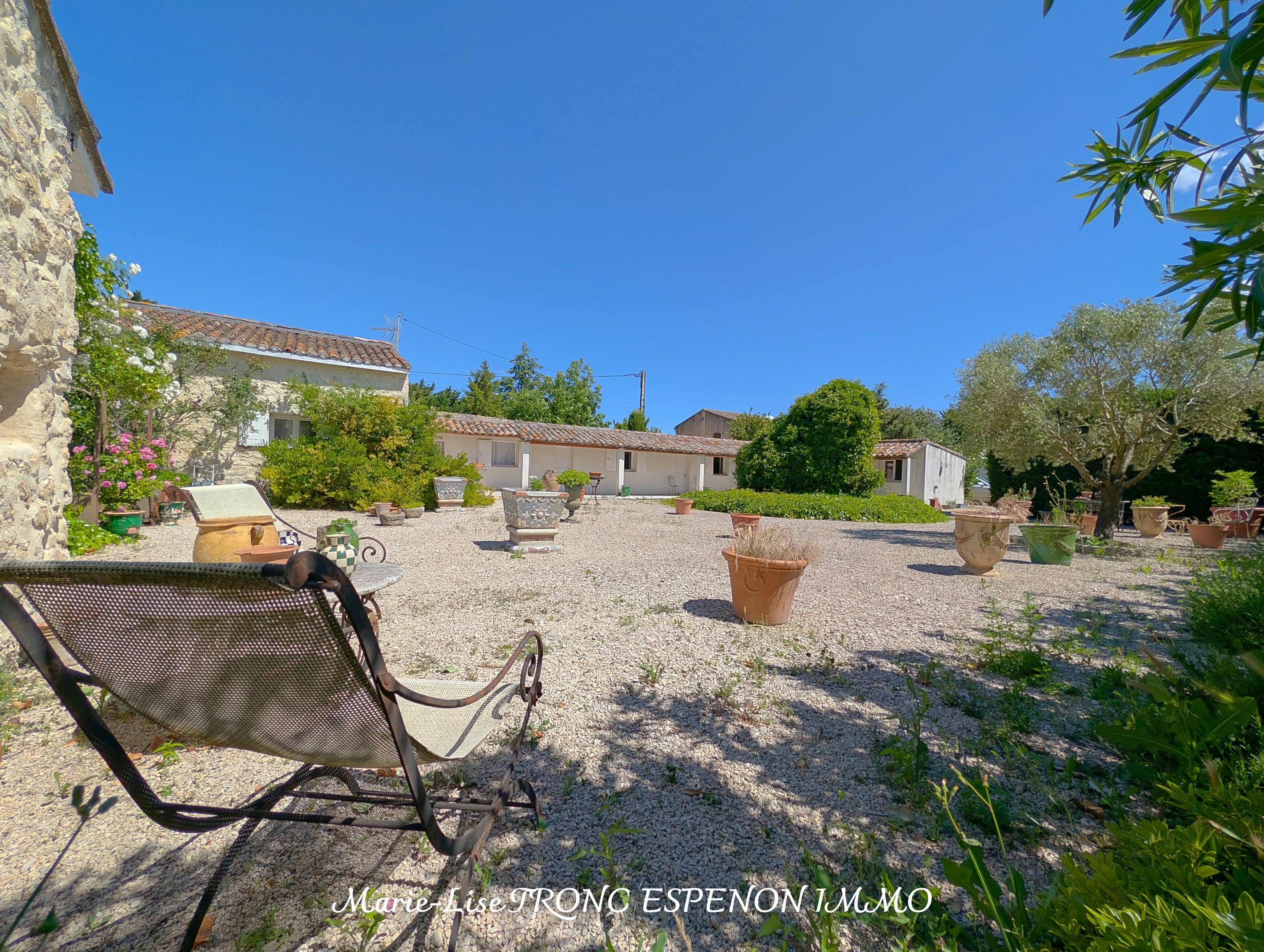 Achat immobilier Maison 7 pièces  185m2 à Velleron (84740) - Photo n°28