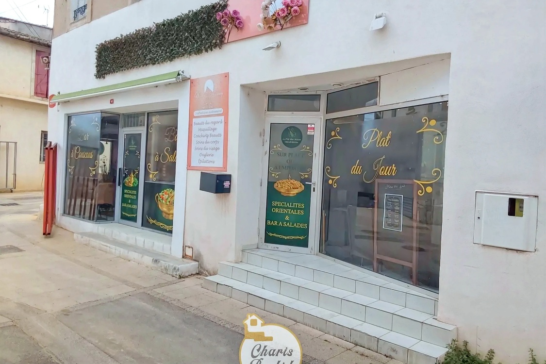 local commercial 3 pièces - 57m2 à Vauvert (30600)