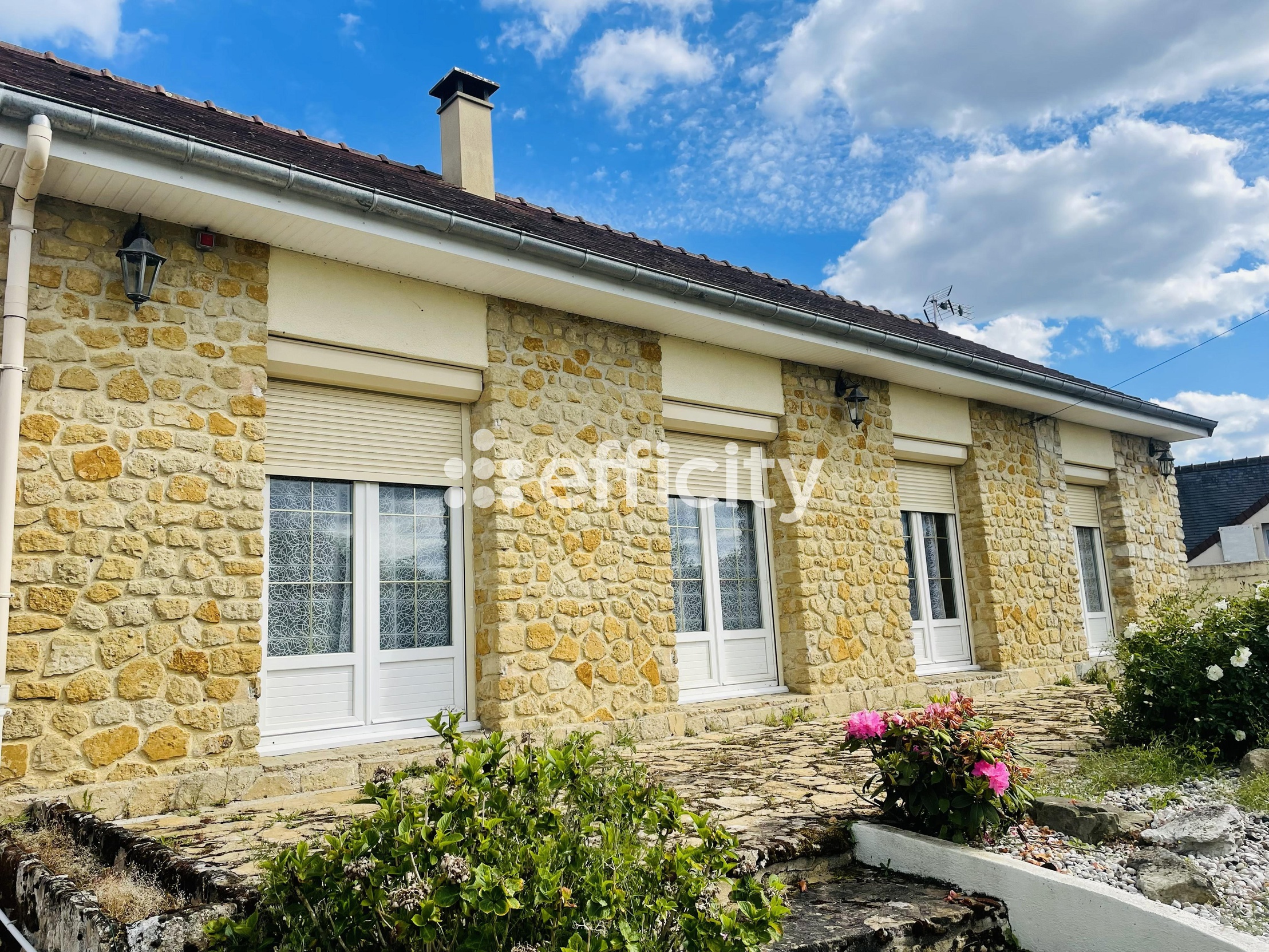 maison 3 pièces - 73m2 à Lavaré (72390)