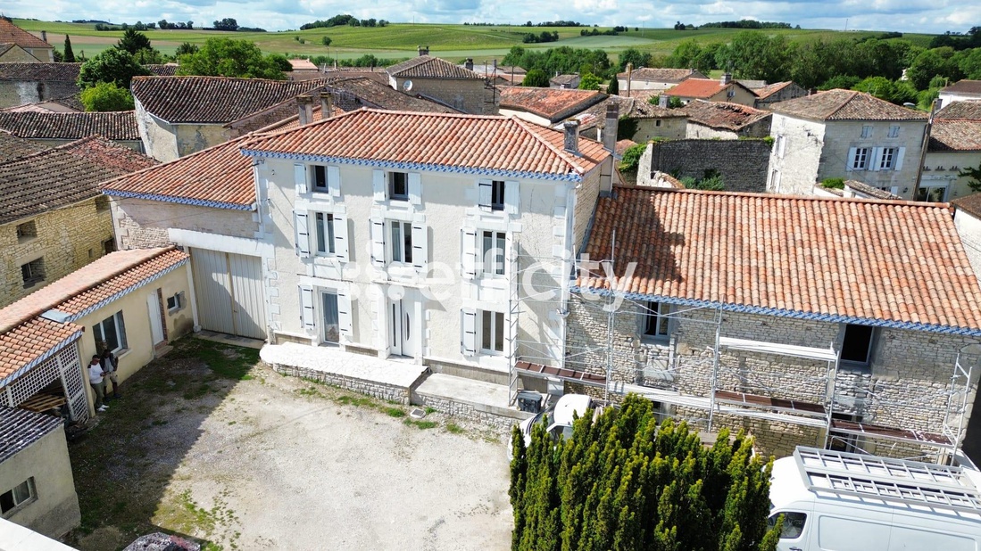 maison 6 pièces - 190m2 à Marsac (16570)