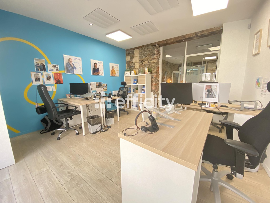 local commercial 3 pièces - 51m2 à Nantes (44000)