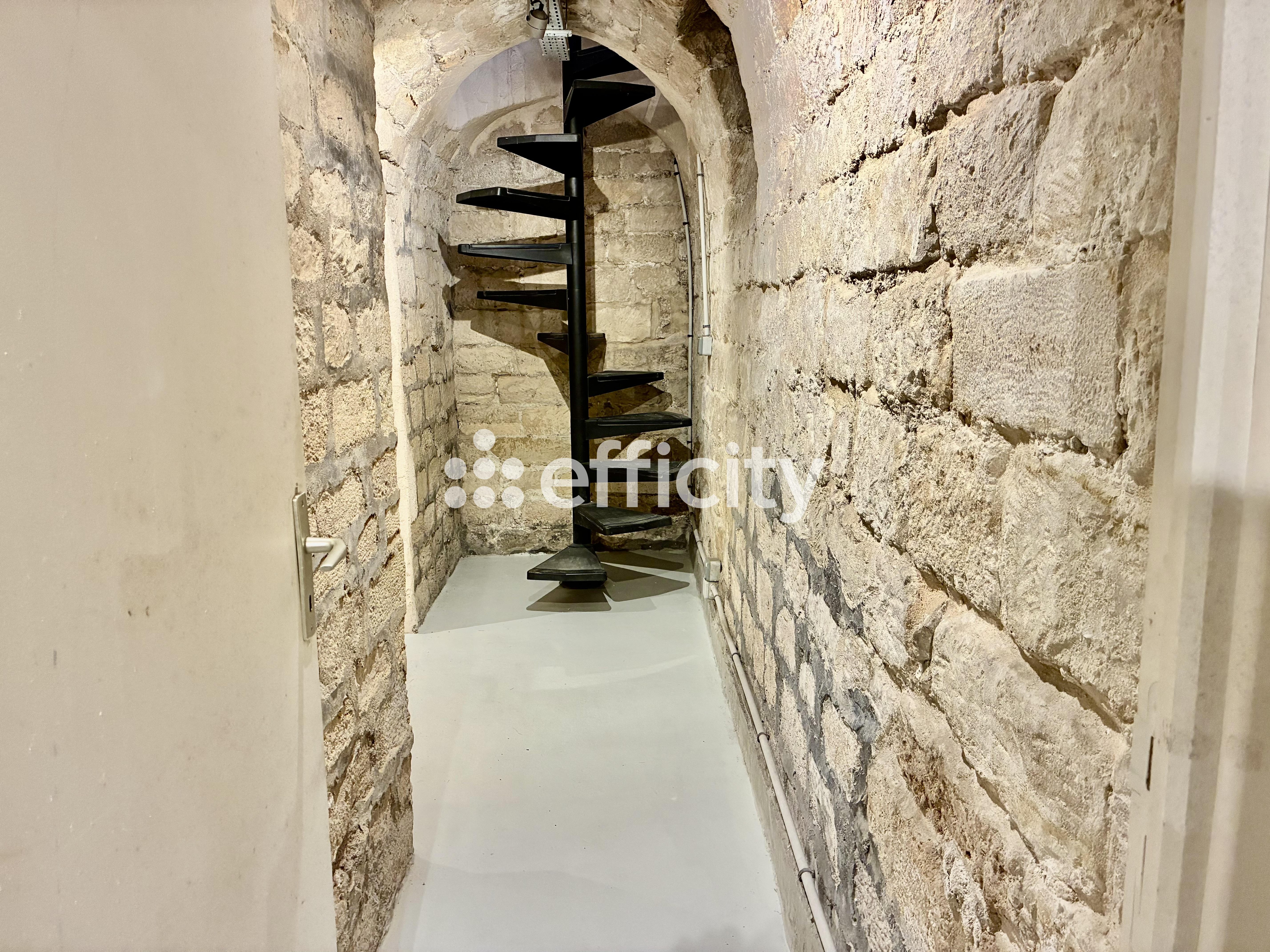 Achat immobilier Appartement 2 pièces  45m2 à Paris (75011) - Photo n°8