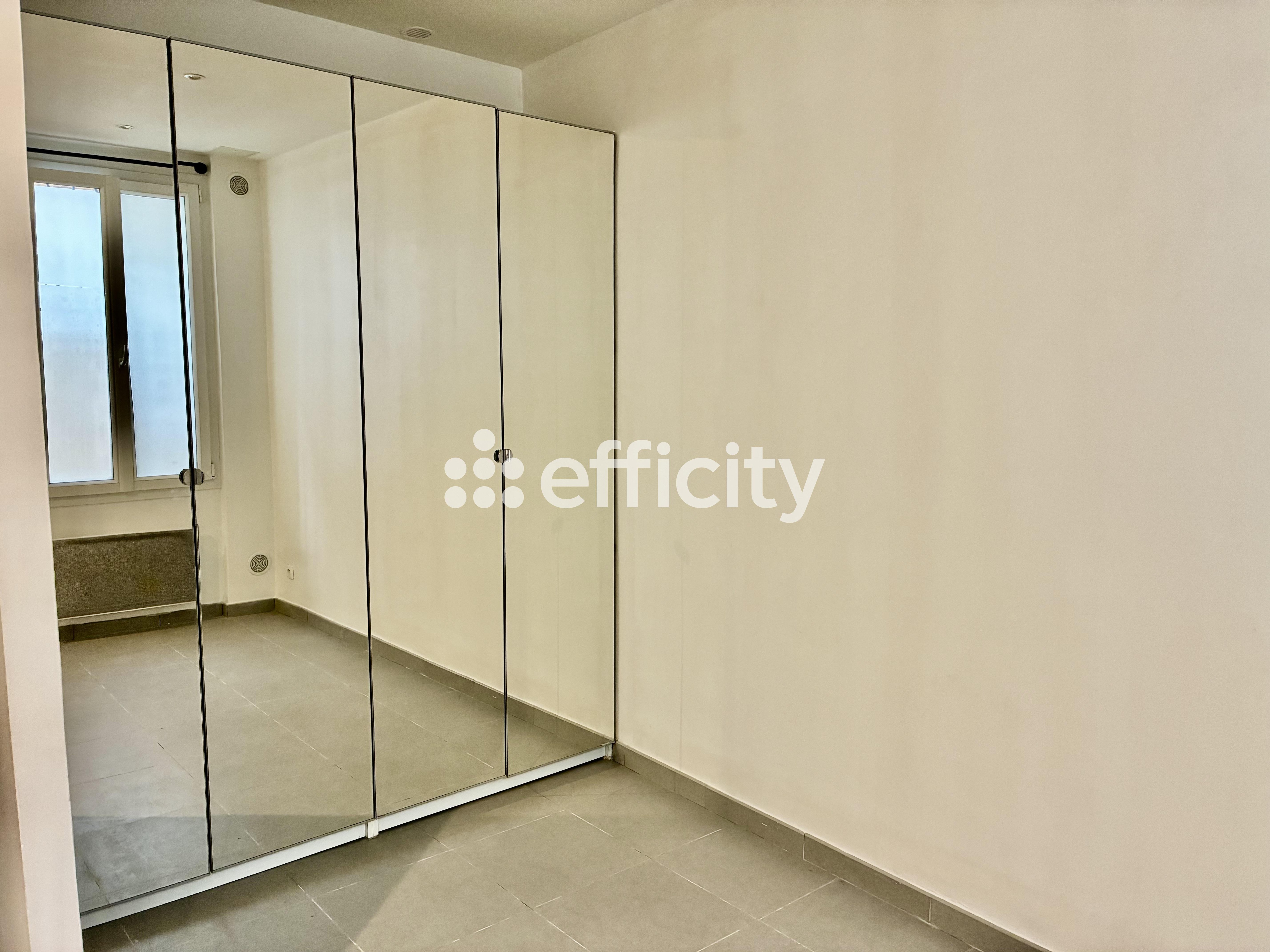 Achat immobilier Appartement 2 pièces  45m2 à Paris (75011) - Photo n°5