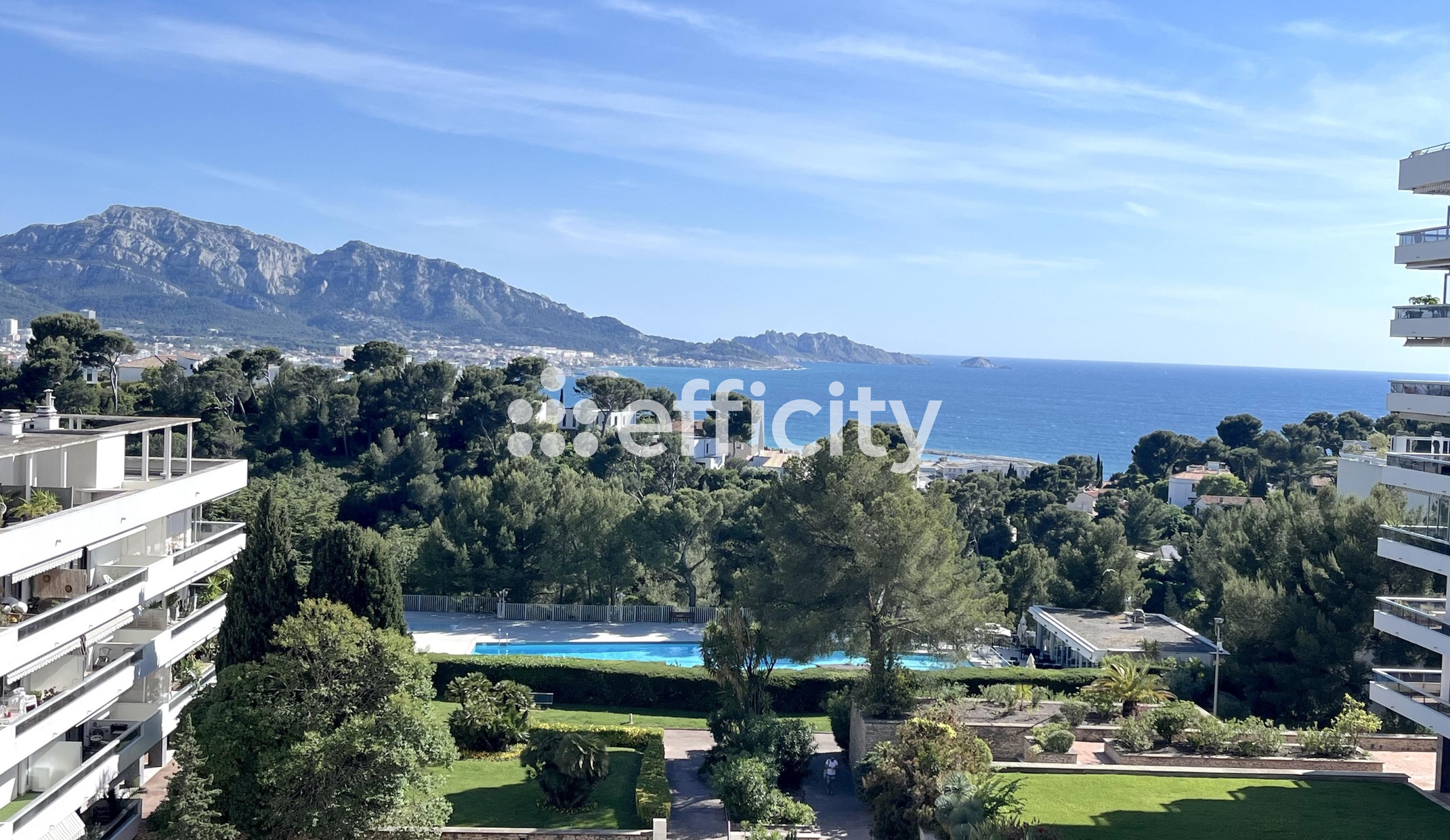 appartement 3 pièces - 90m2 à Marseille (13008)