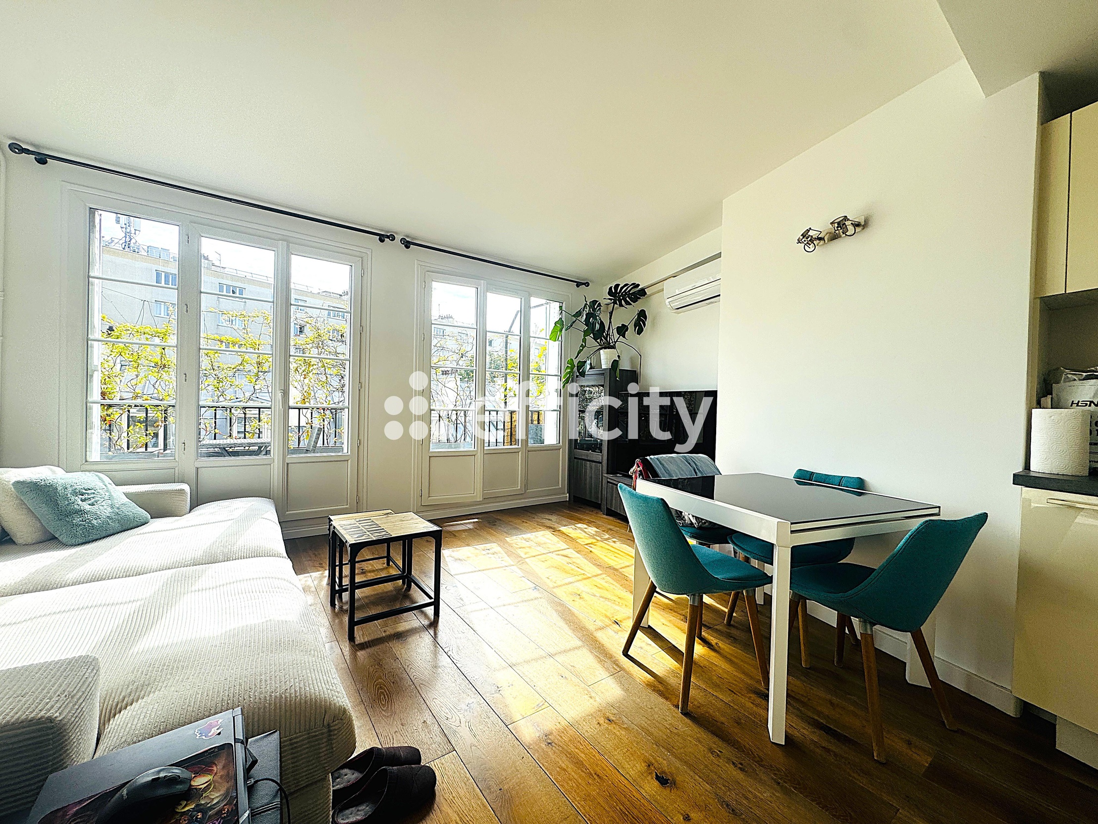 appartement 2 pièces - 40m2 à Paris (75012)