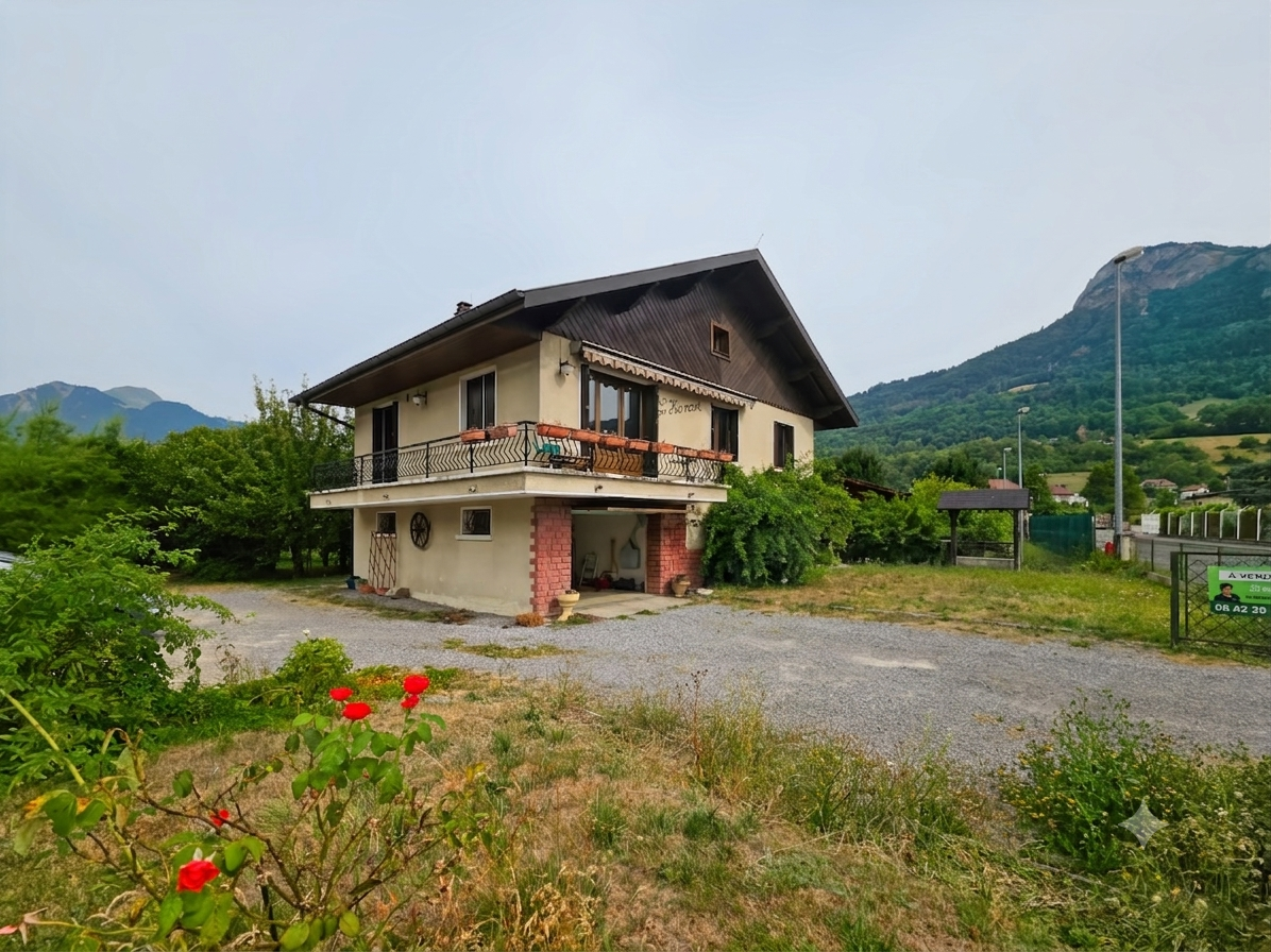 Maison 5 pièces 130 m² · à Thyez · 130 m² · 360 000 €