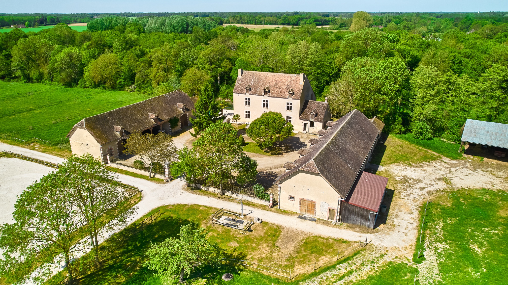 Maison 11 pièces 395 m² · à Vimory · 395 m² · 1 100 000 €