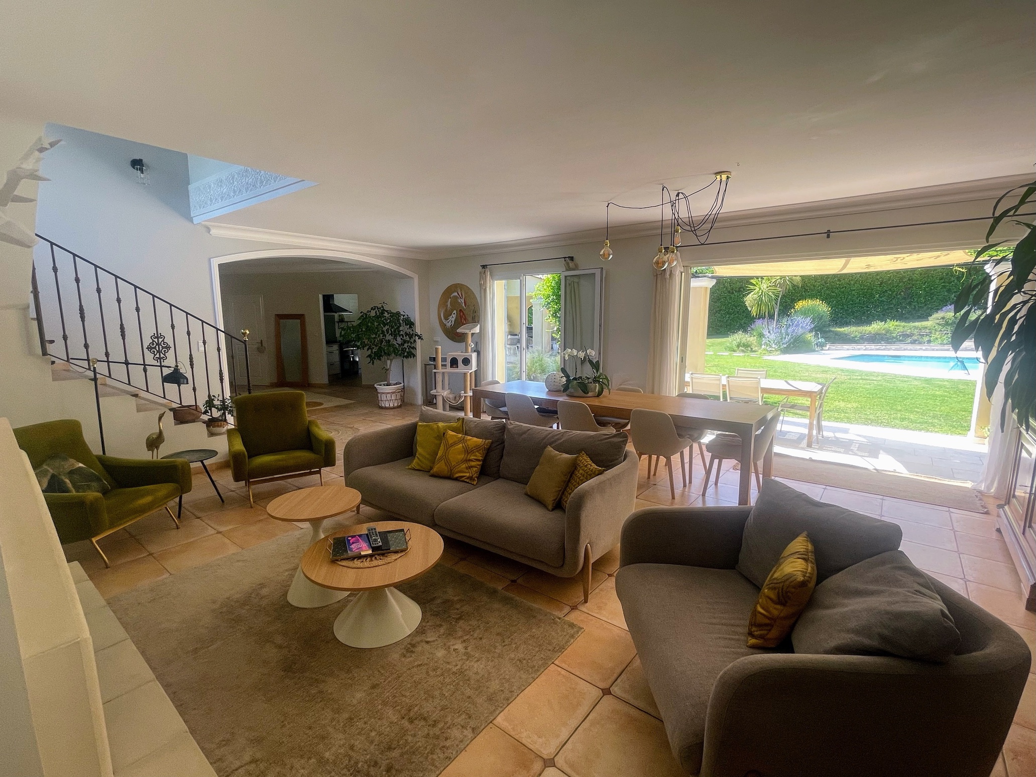 maison 6 pièces - 233m2 à Rognes (13840)