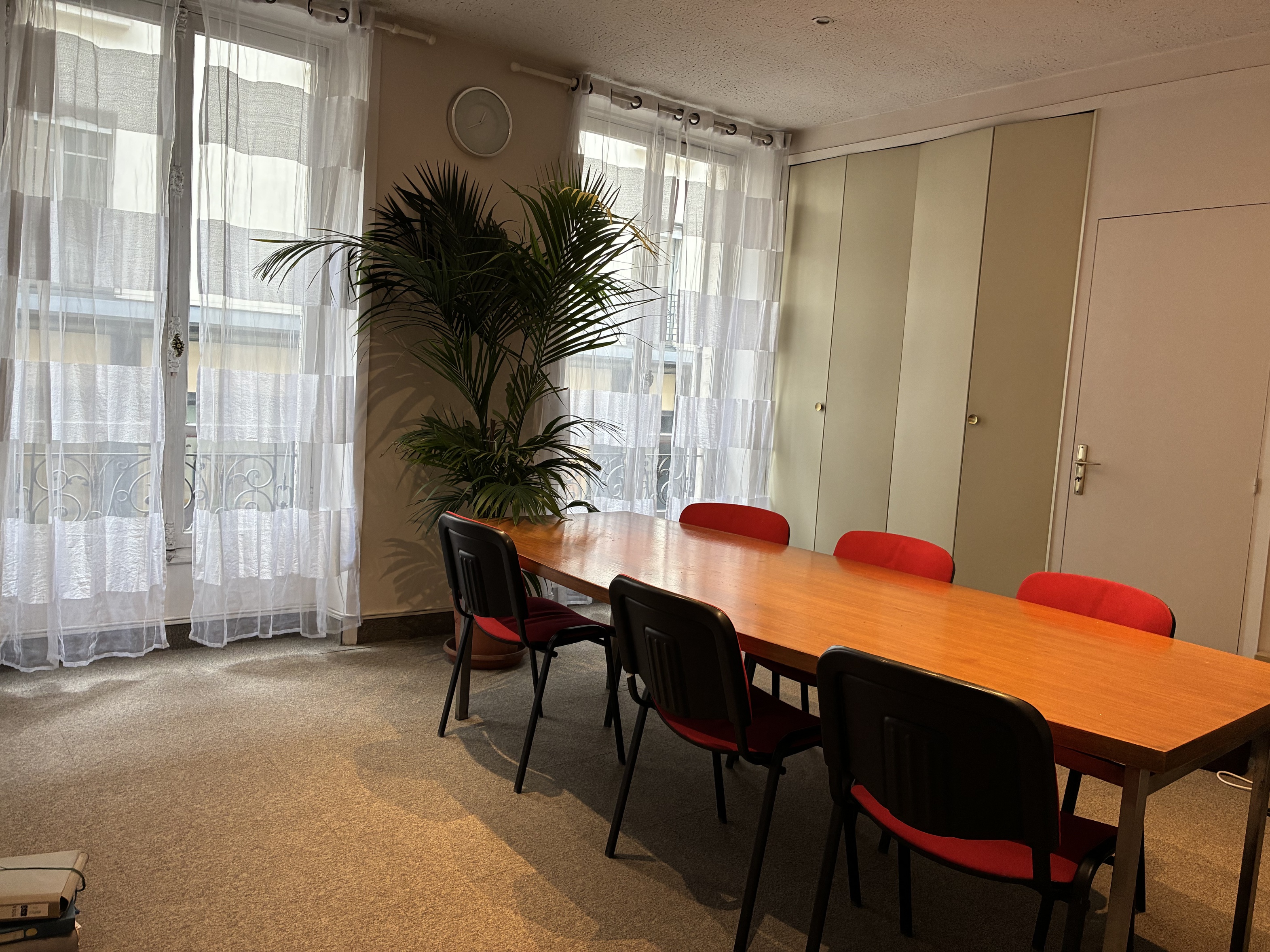 bureau 6 pièces - 119m2 à Paris (75009)