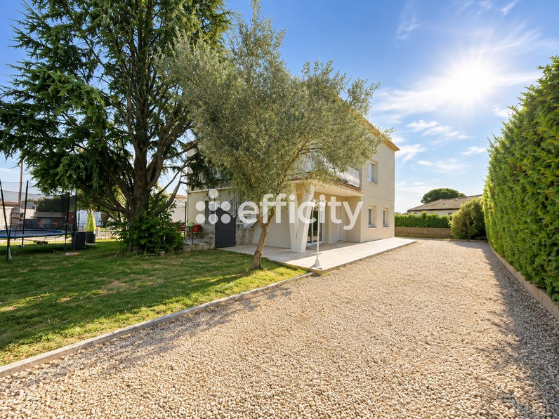 appartement 4 pièces - 100m2 à Pierrelatte (26700)