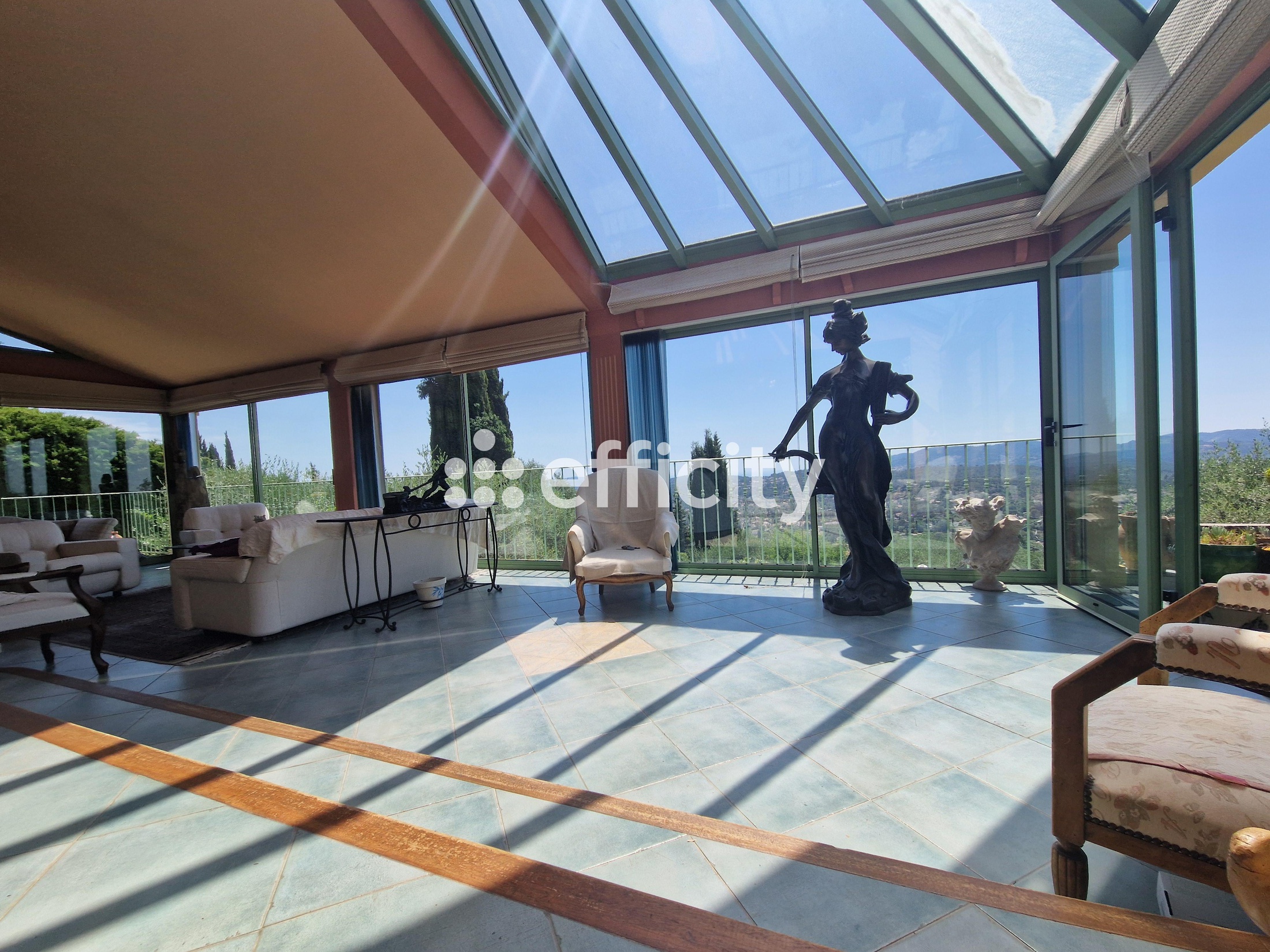 maison 8 pièces - 230m2 à Spéracèdes (06530)