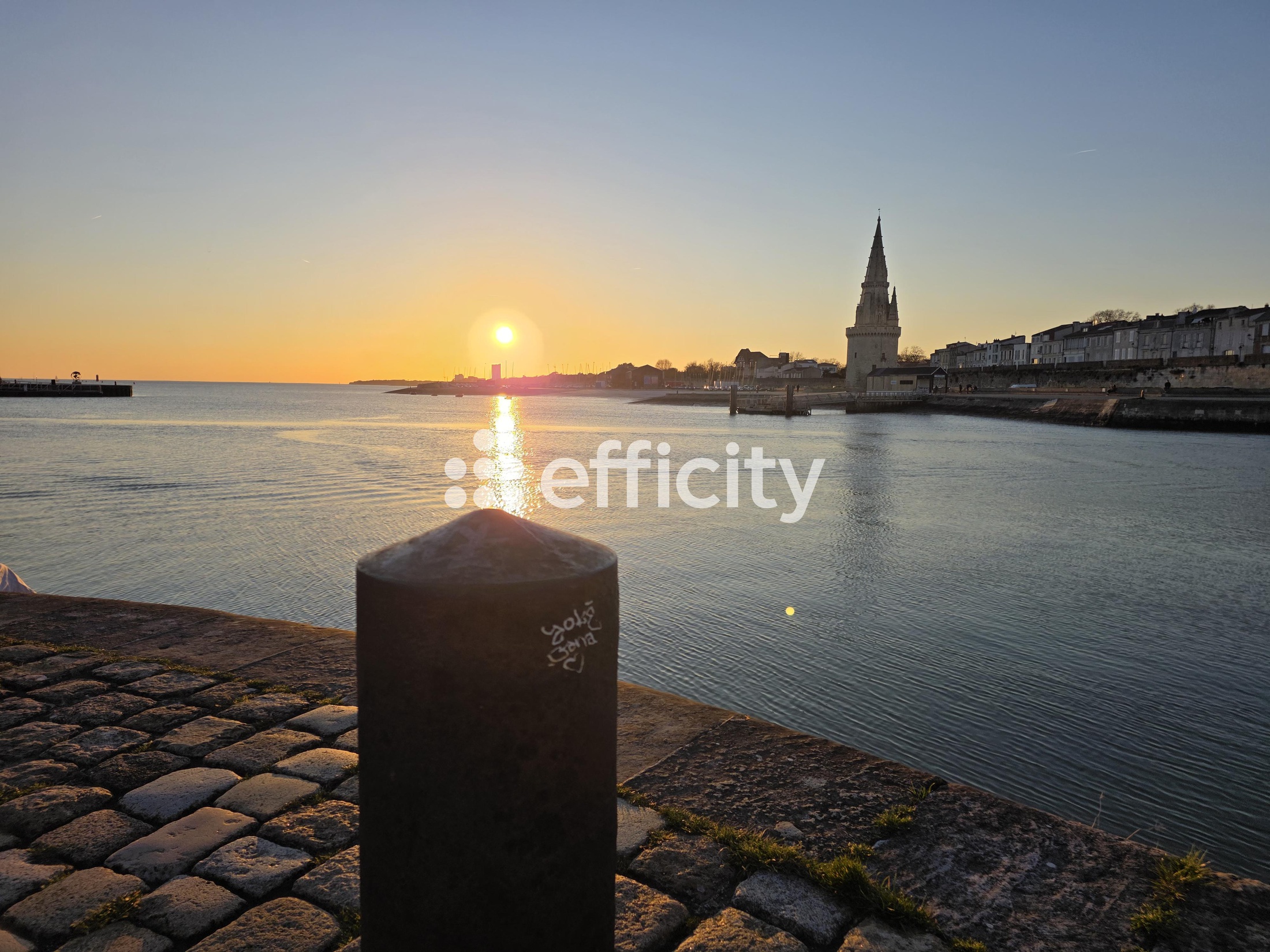 appartement 2 pièces - 52m2 à La Rochelle (17000)