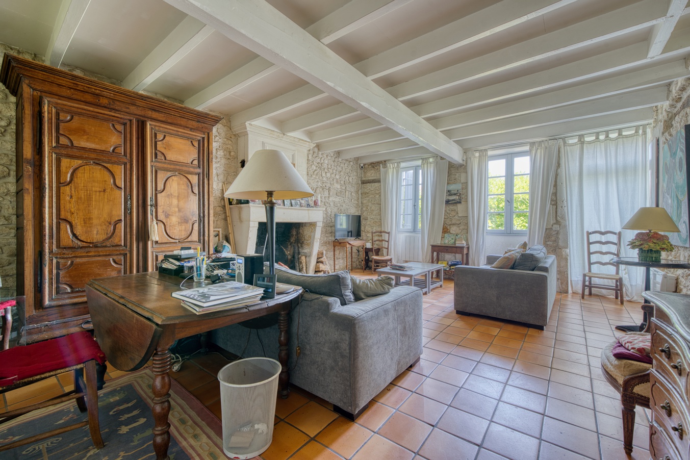 maison 8 pièces - 270,0m2 à Sainte-Gemme (17250)