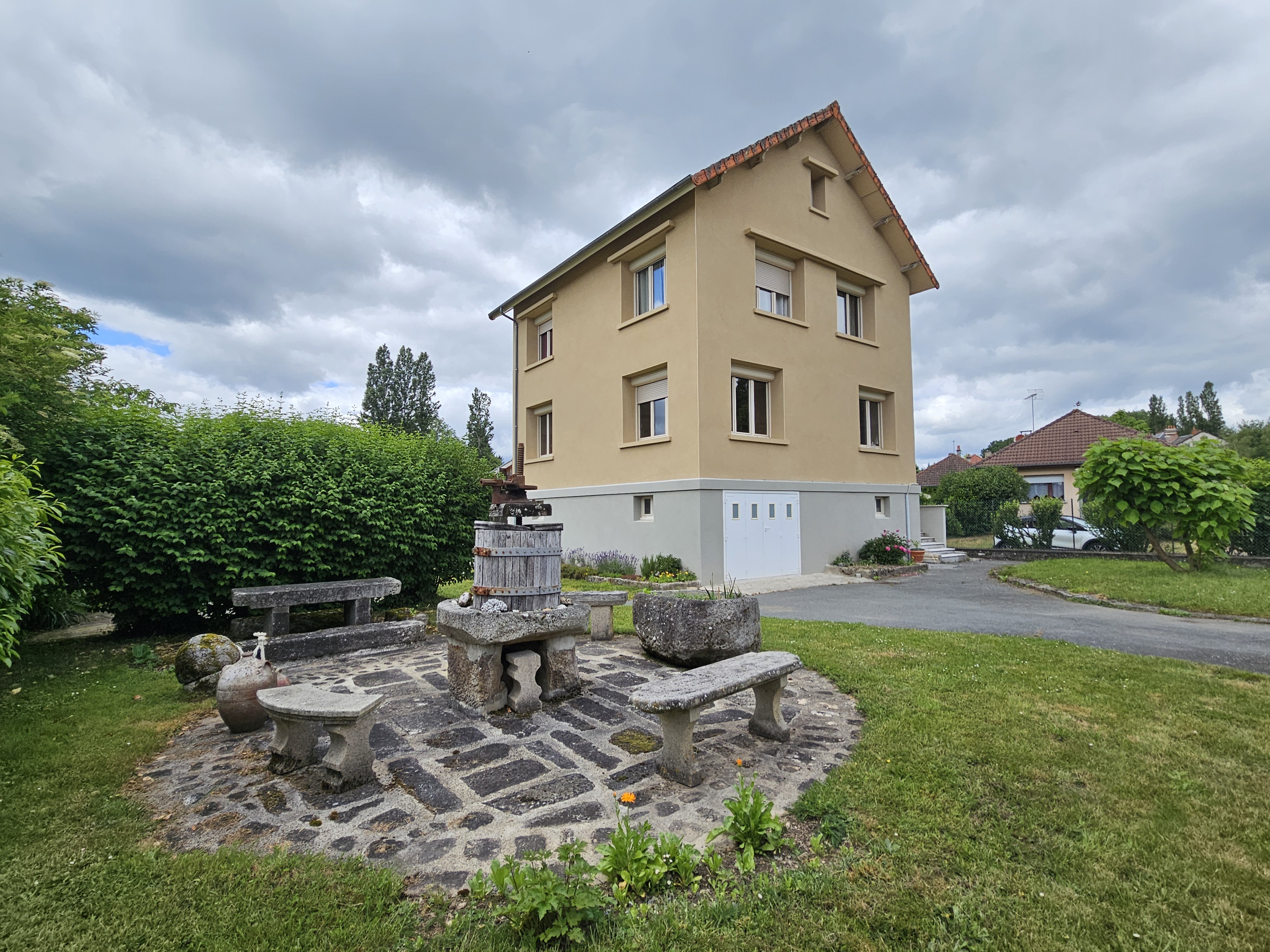 Maison 7 pièces 137 m² · à Vallière · 137 m² · 210 000 €