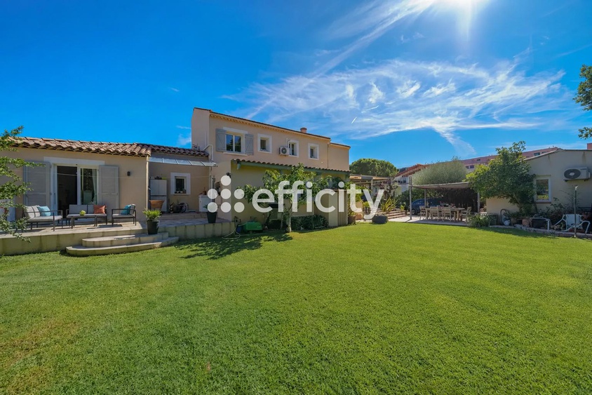 maison 7 pièces - 252,0m2 à La Valette-du-Var (83160)