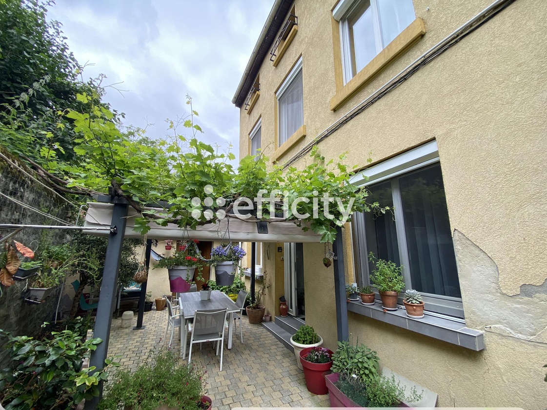 maison 6 pièces - 121m2 à Saint-Étienne (42000)