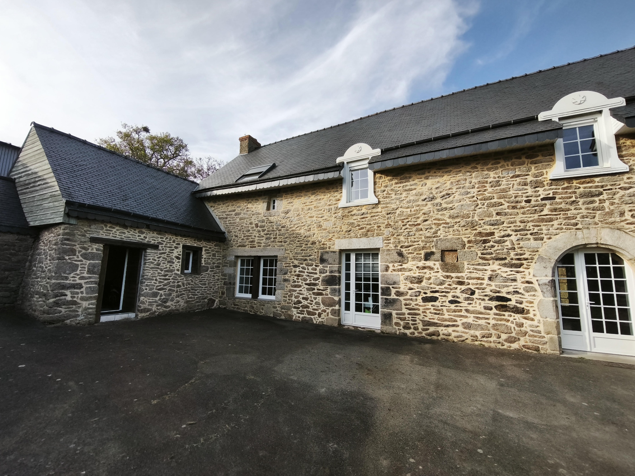 maison 9 pièces - 270m2 à Plestan (22640)